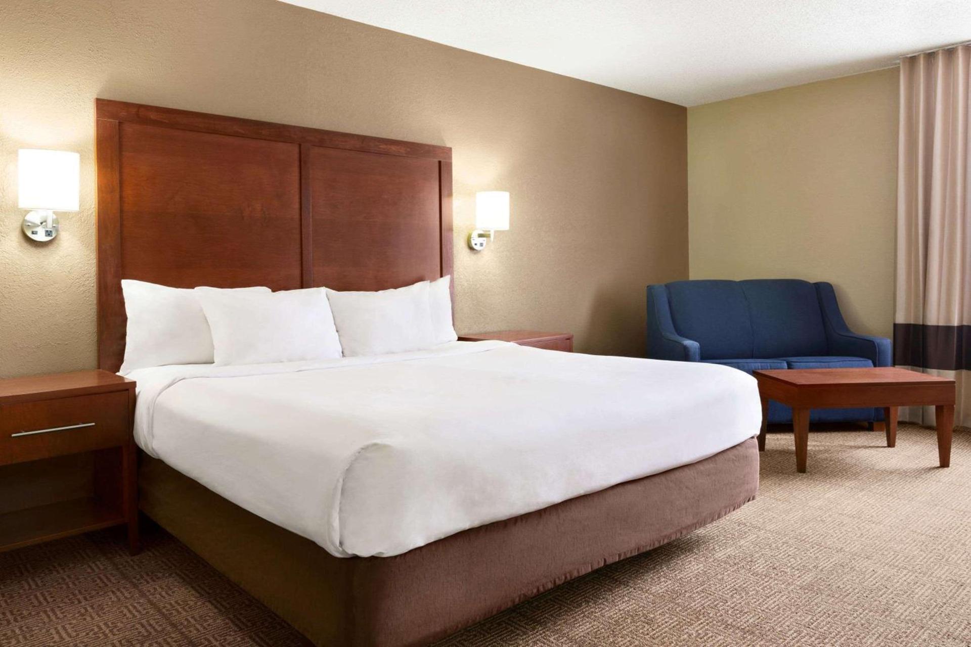 Baymont by Wyndham Rocky Mount photo 10