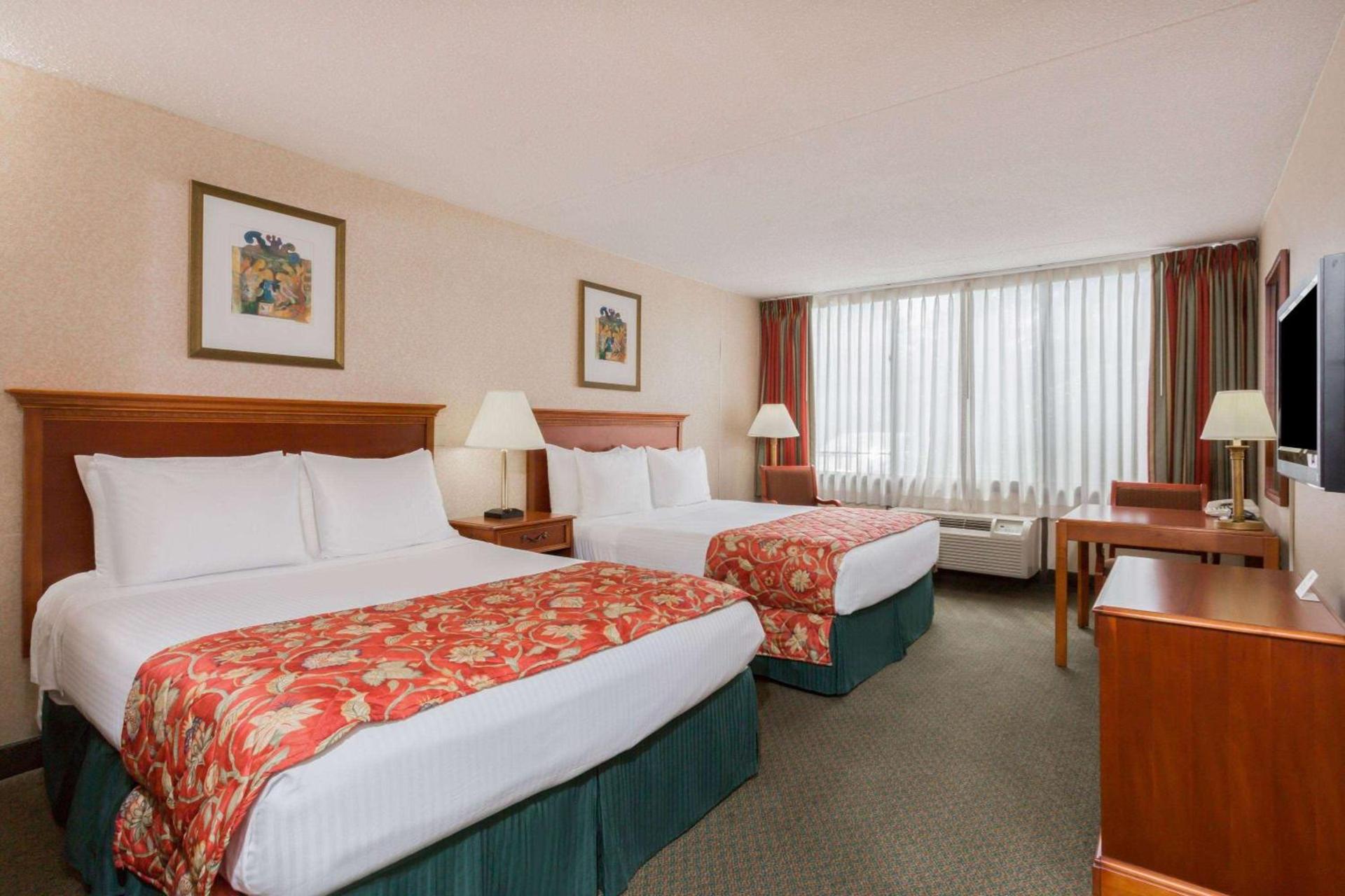 Ramada by Wyndham Triangle/Quantico photo 23