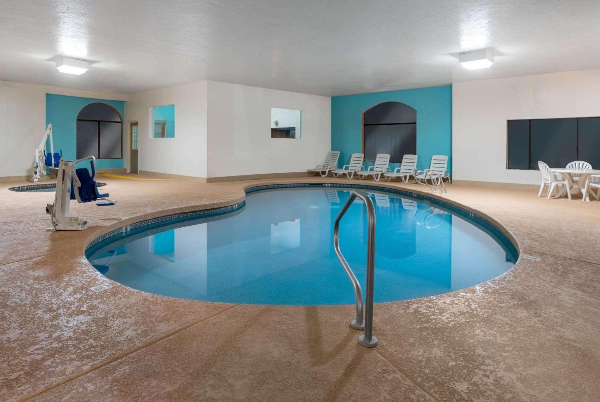 Howard Johnson by Wyndham Holbrook photo 48