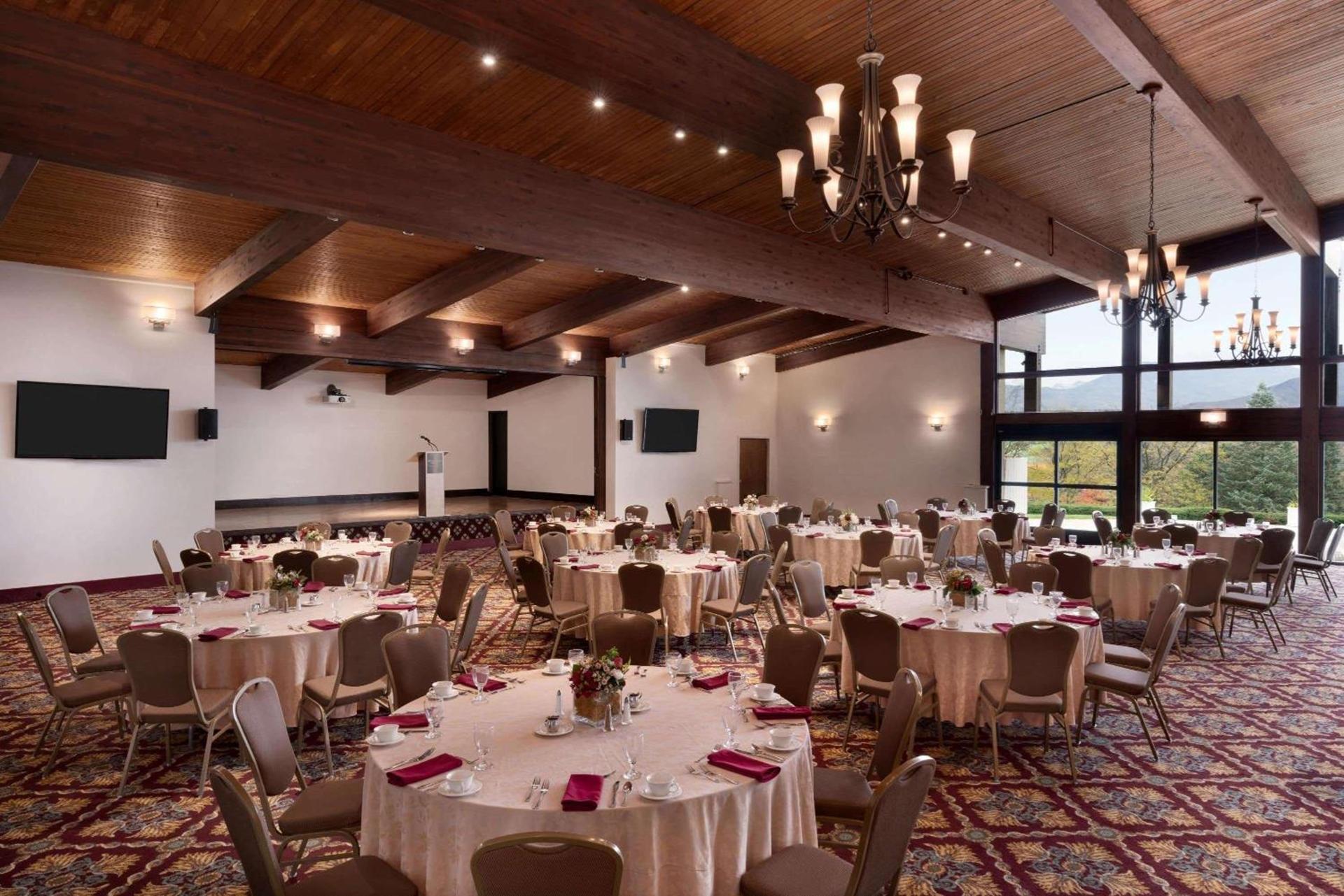 Wyndham Garden State College photo 21