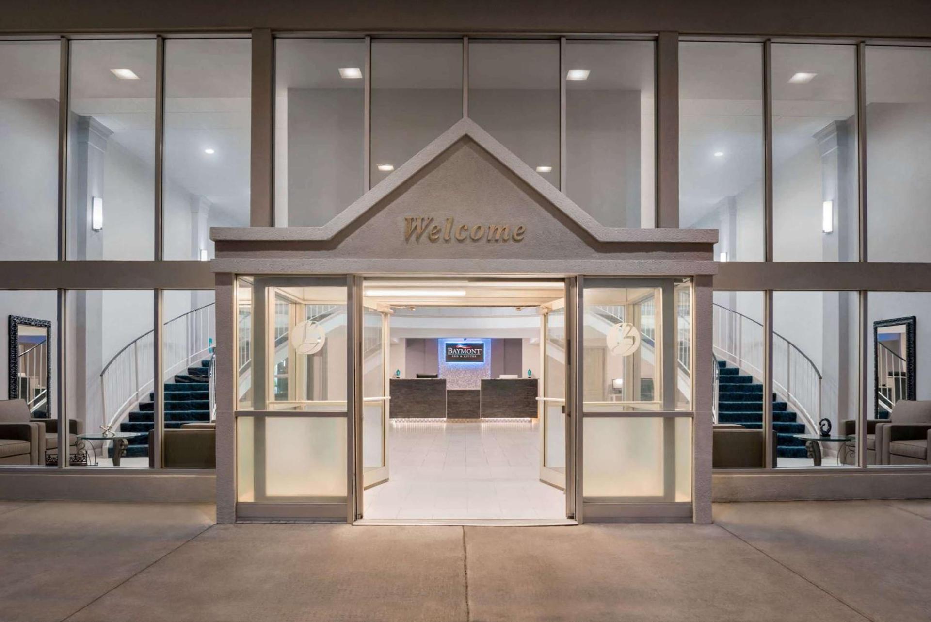 Baymont by Wyndham Des Moines North photo 47