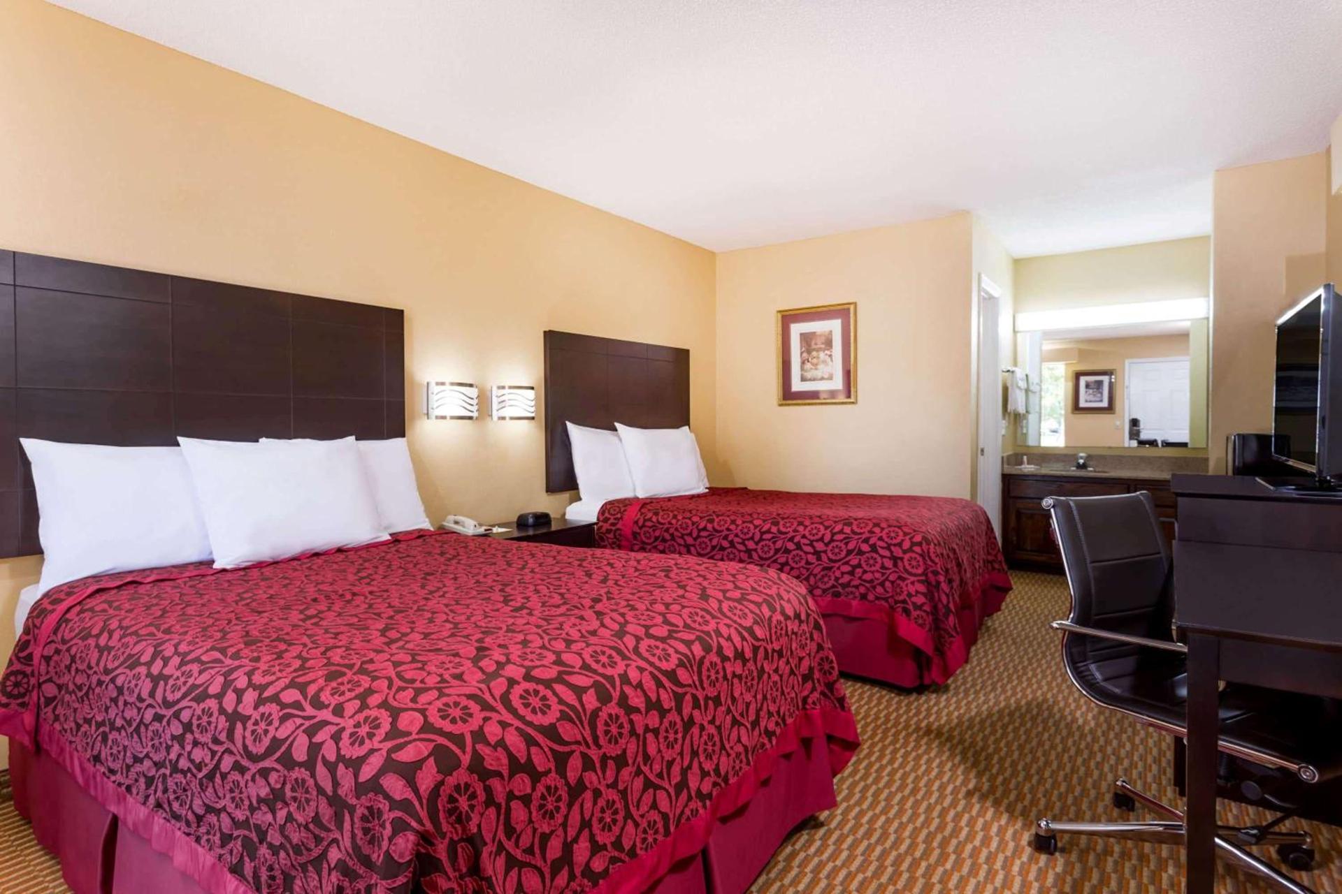 Days Inn by Wyndham Simpsonville photo 12