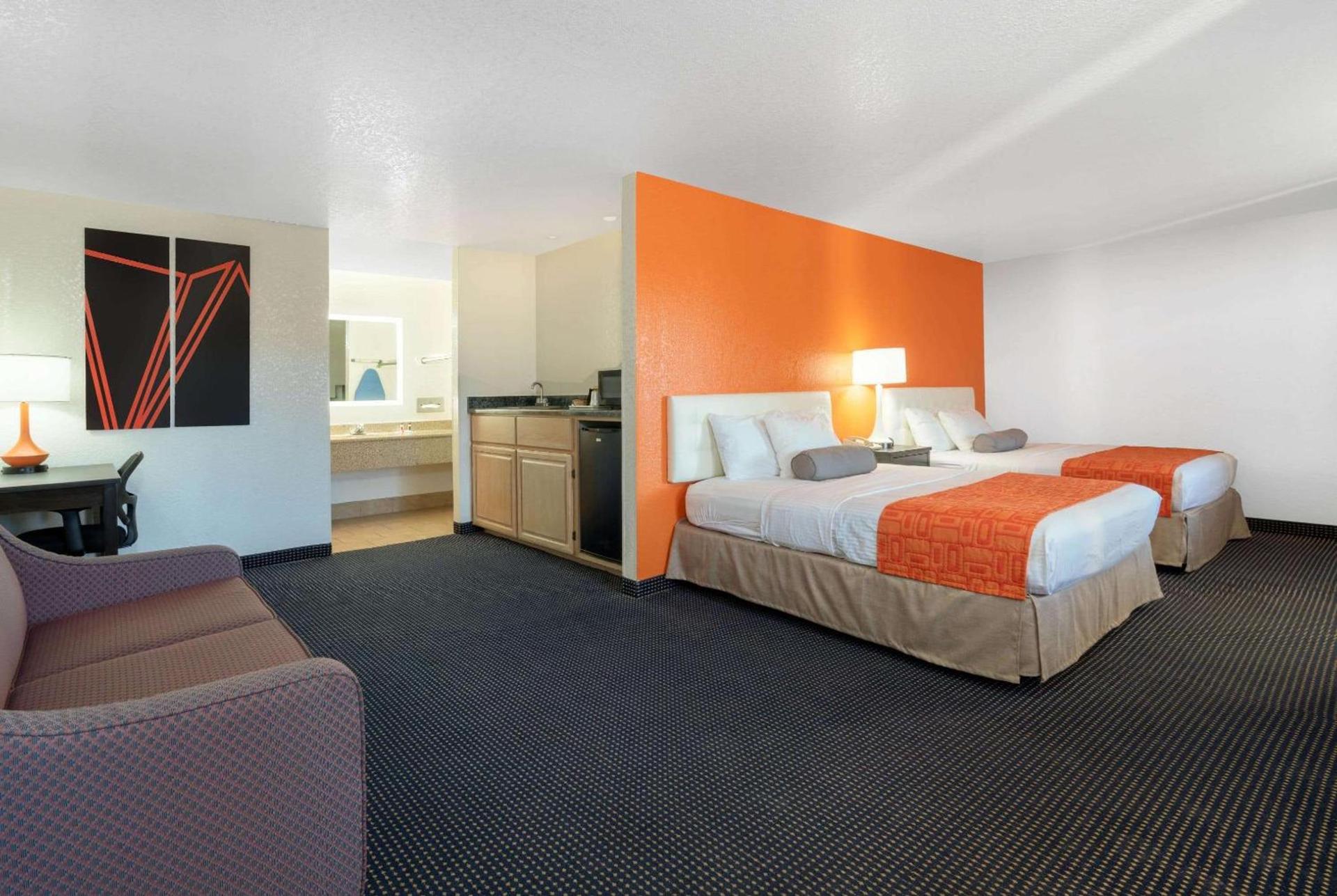 Howard Johnson by Wyndham Holbrook photo 47