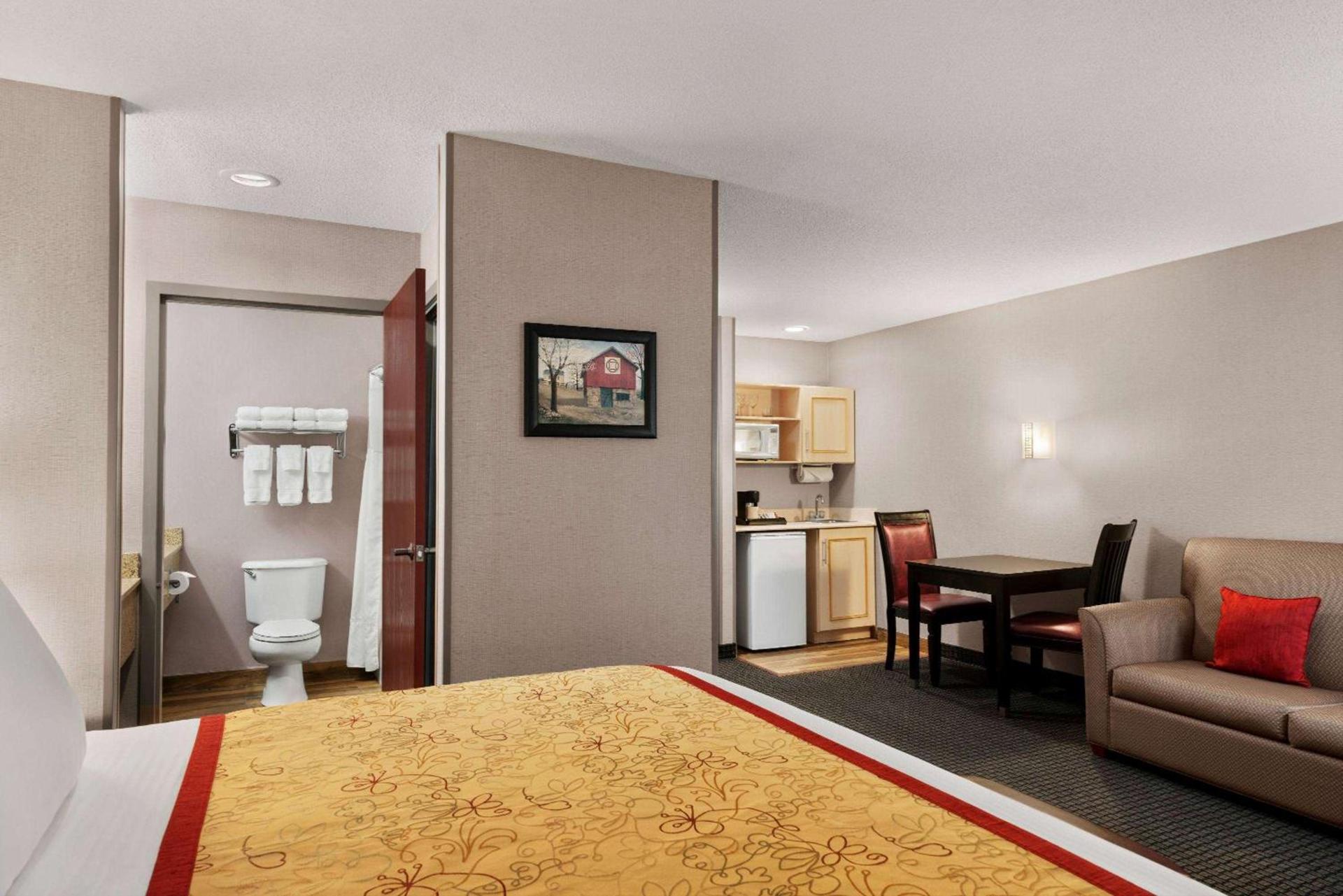Lancaster Suites photo 24