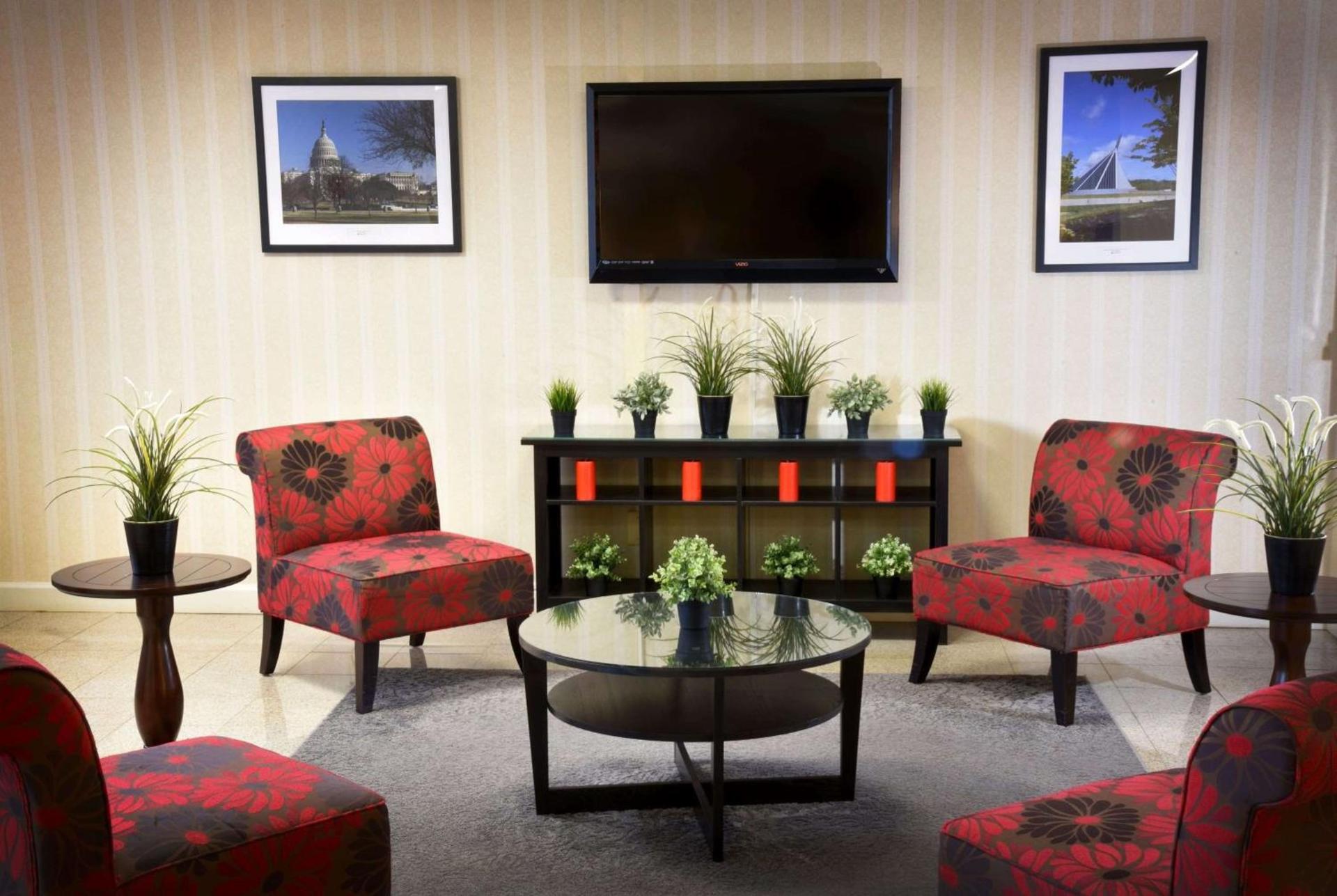 Ramada by Wyndham Triangle/Quantico photo 12