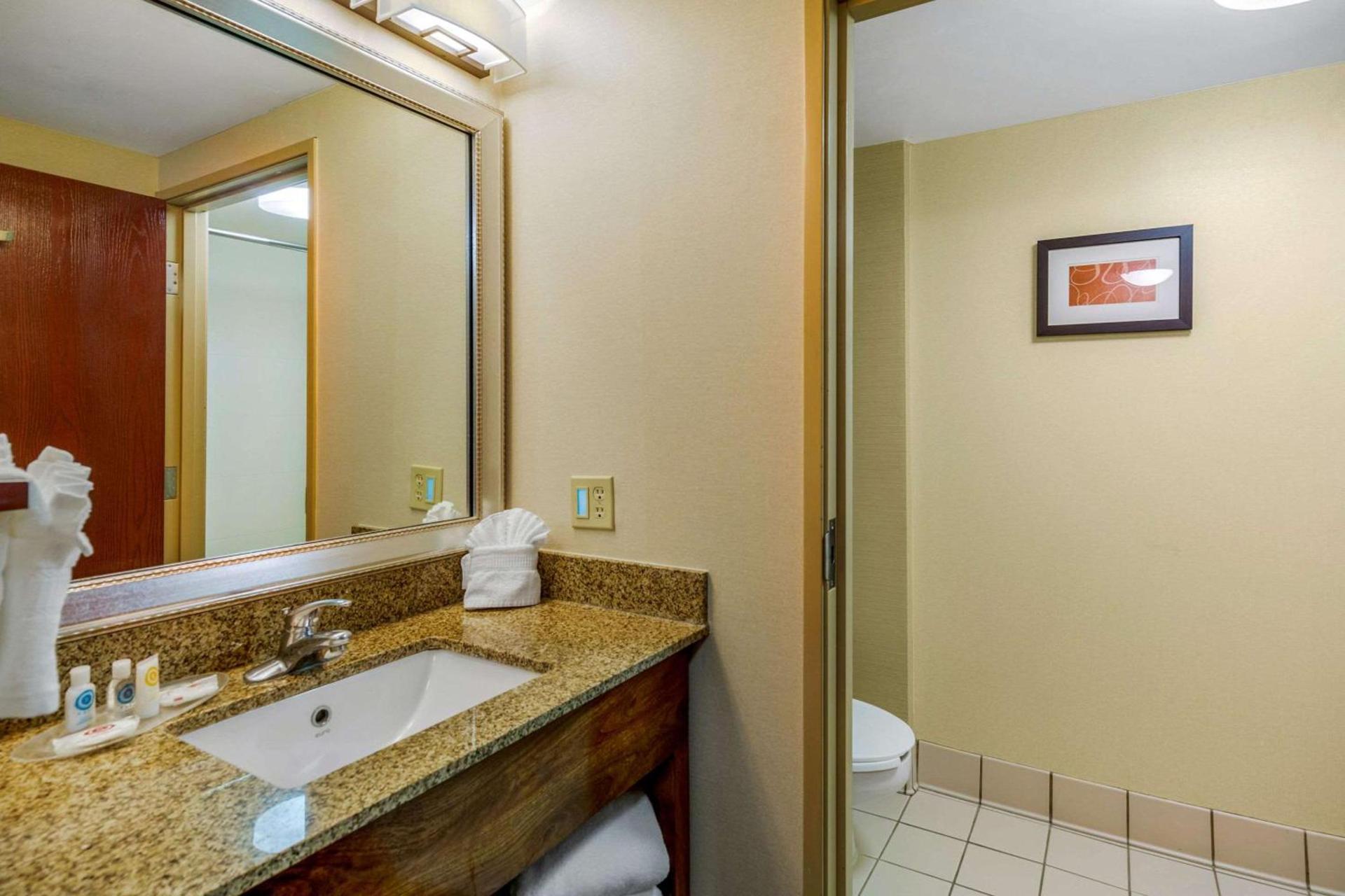 Comfort Suites Manassas Battlefield Park photo 14