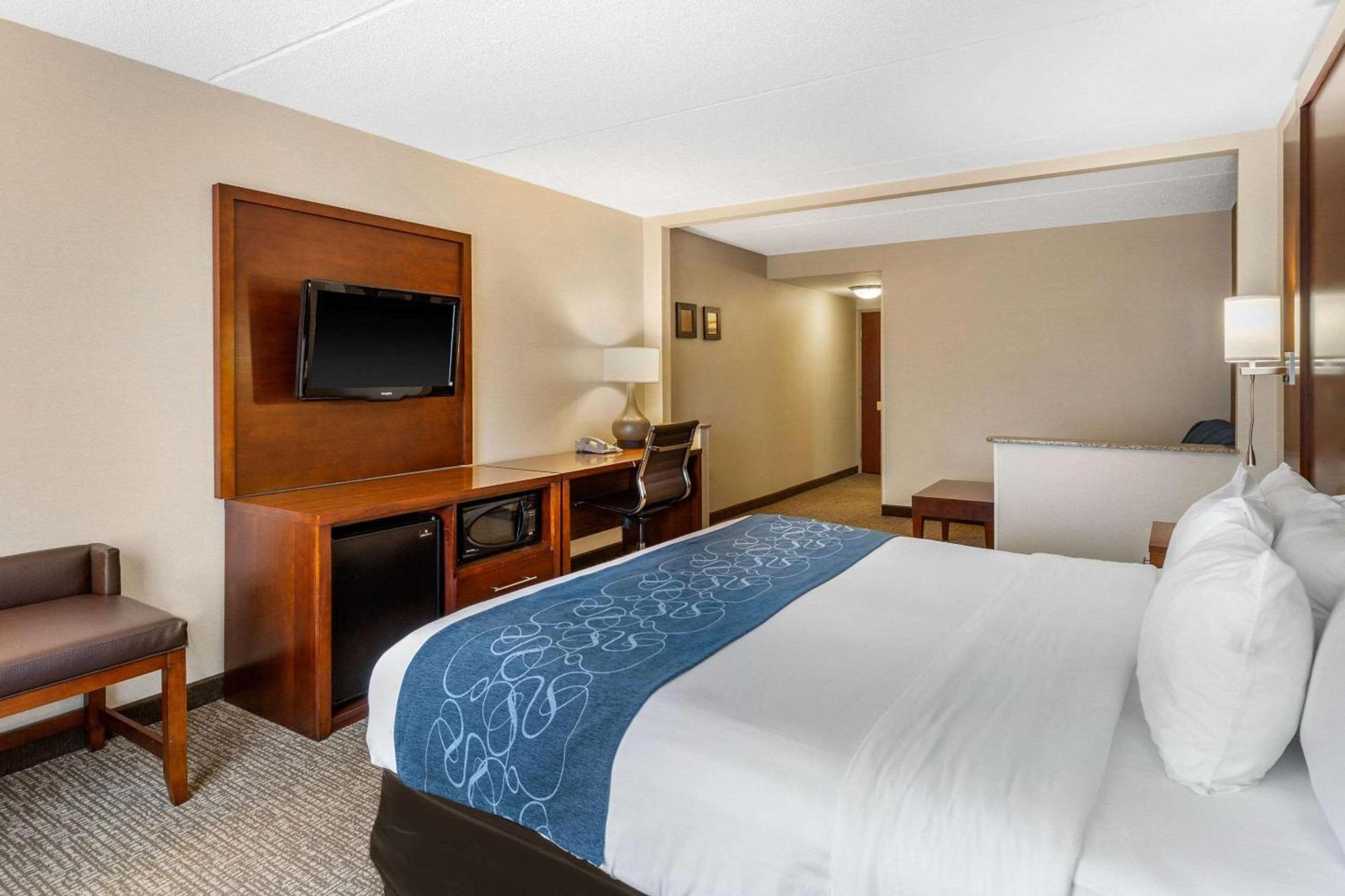 Comfort Suites Manassas Battlefield Park photo 13