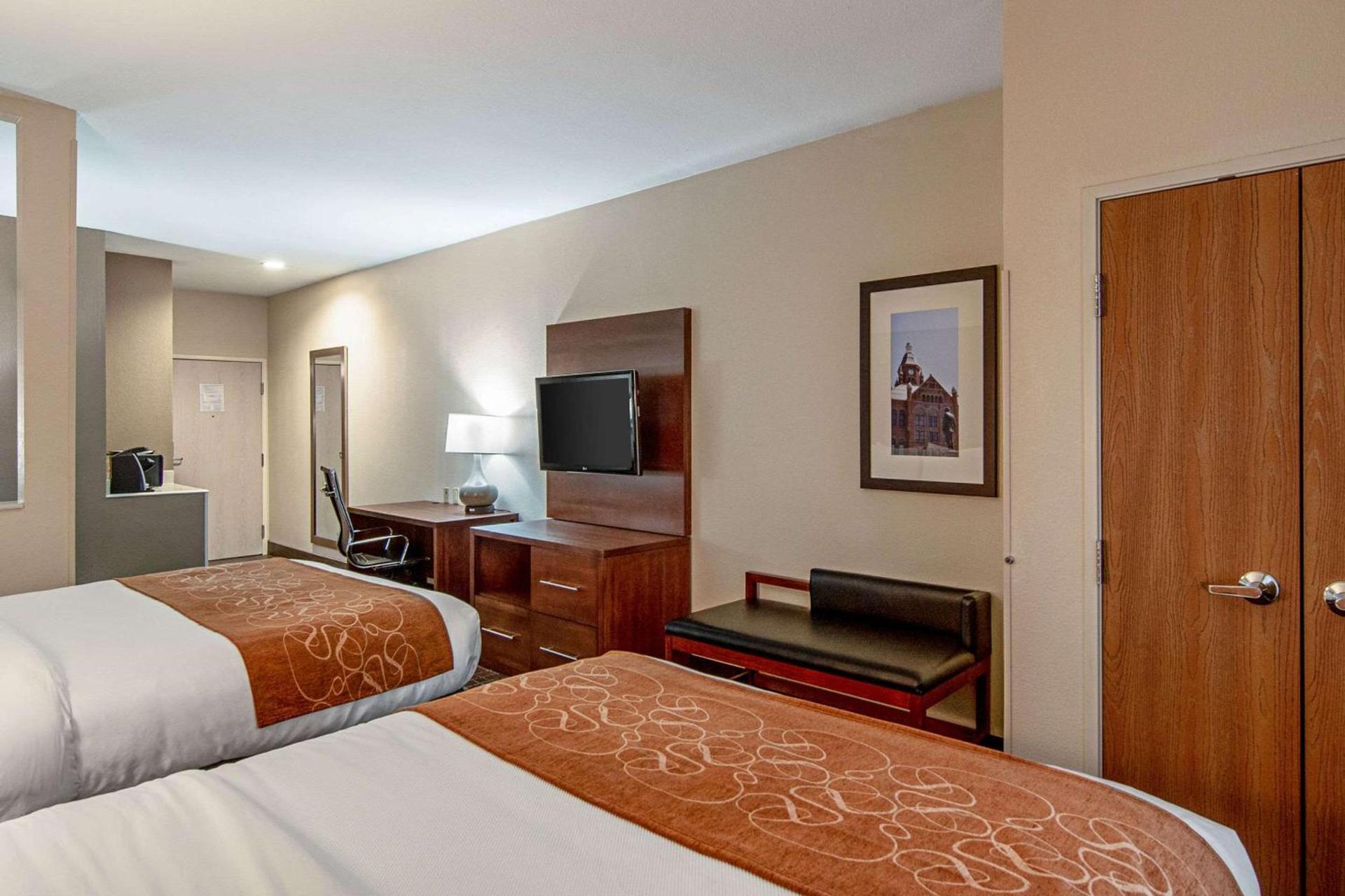 Comfort Suites NW Dallas Near Love Field photo 38