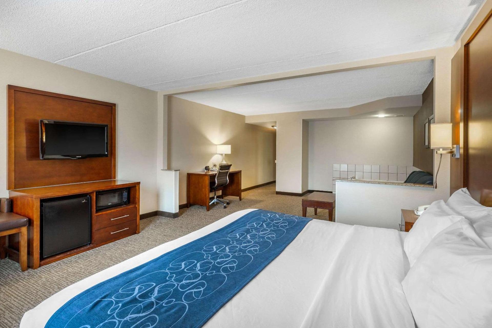 Comfort Suites Manassas Battlefield Park photo 18