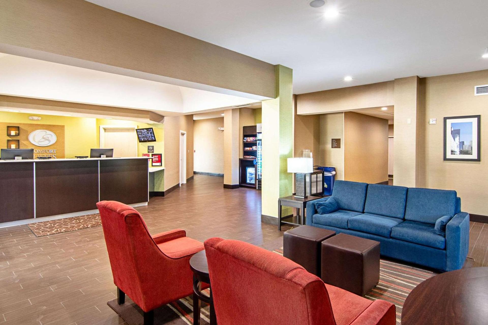 Comfort Suites NW Dallas Near Love Field photo 9