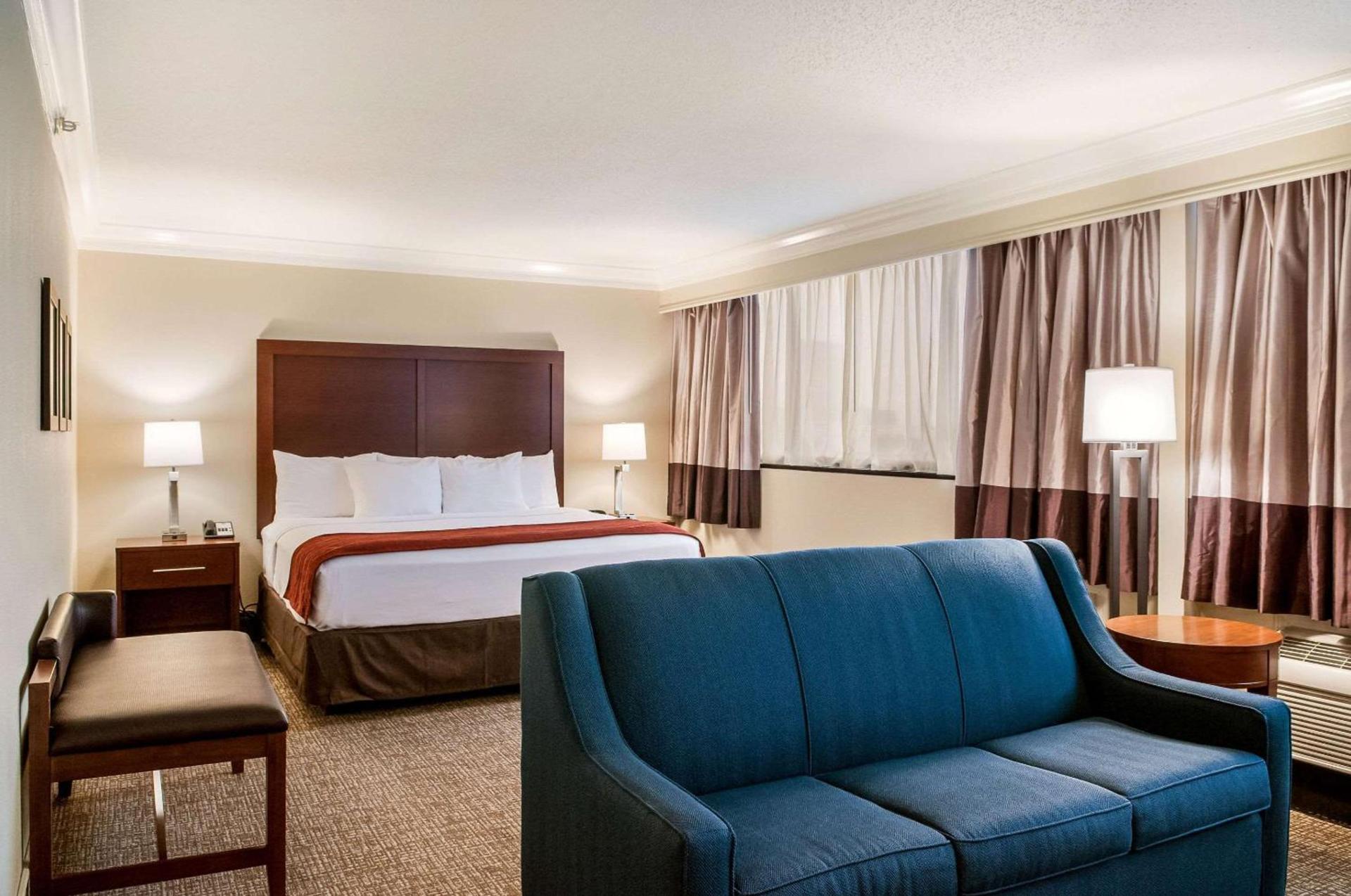 Comfort Inn & Suites At Copeland Tower photo 10