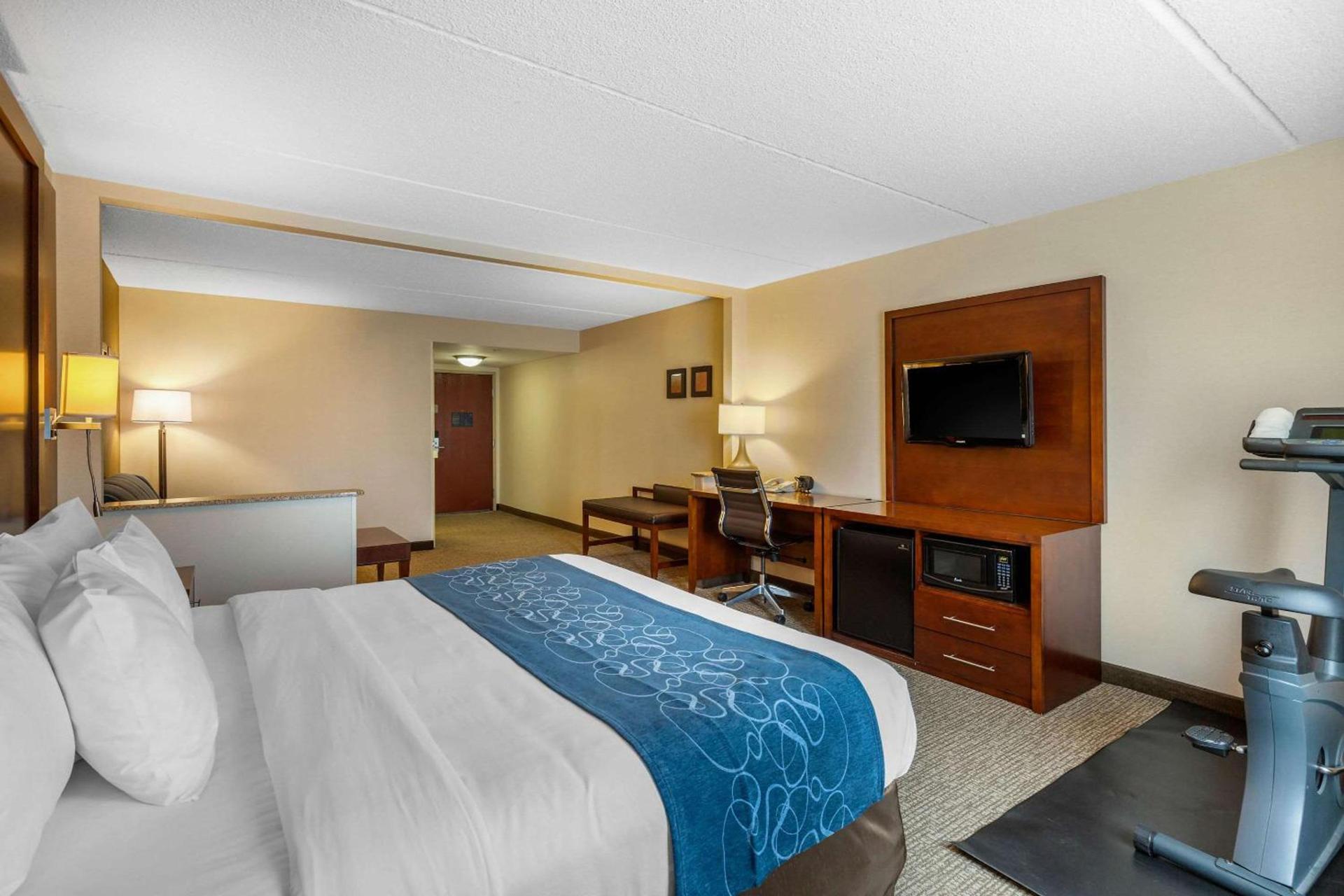 Comfort Suites Manassas Battlefield Park photo 6
