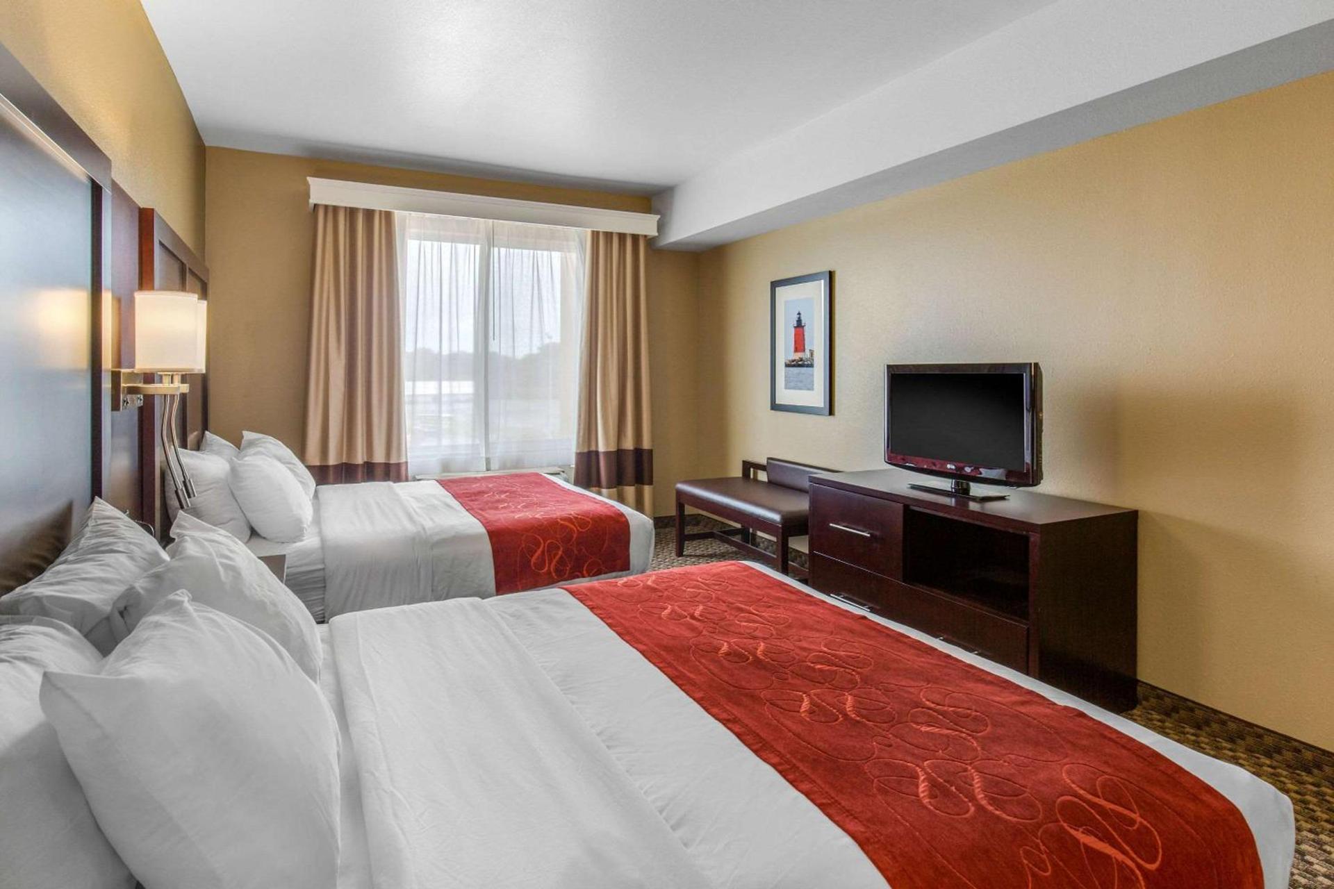 Comfort Suites Seaford photo 27