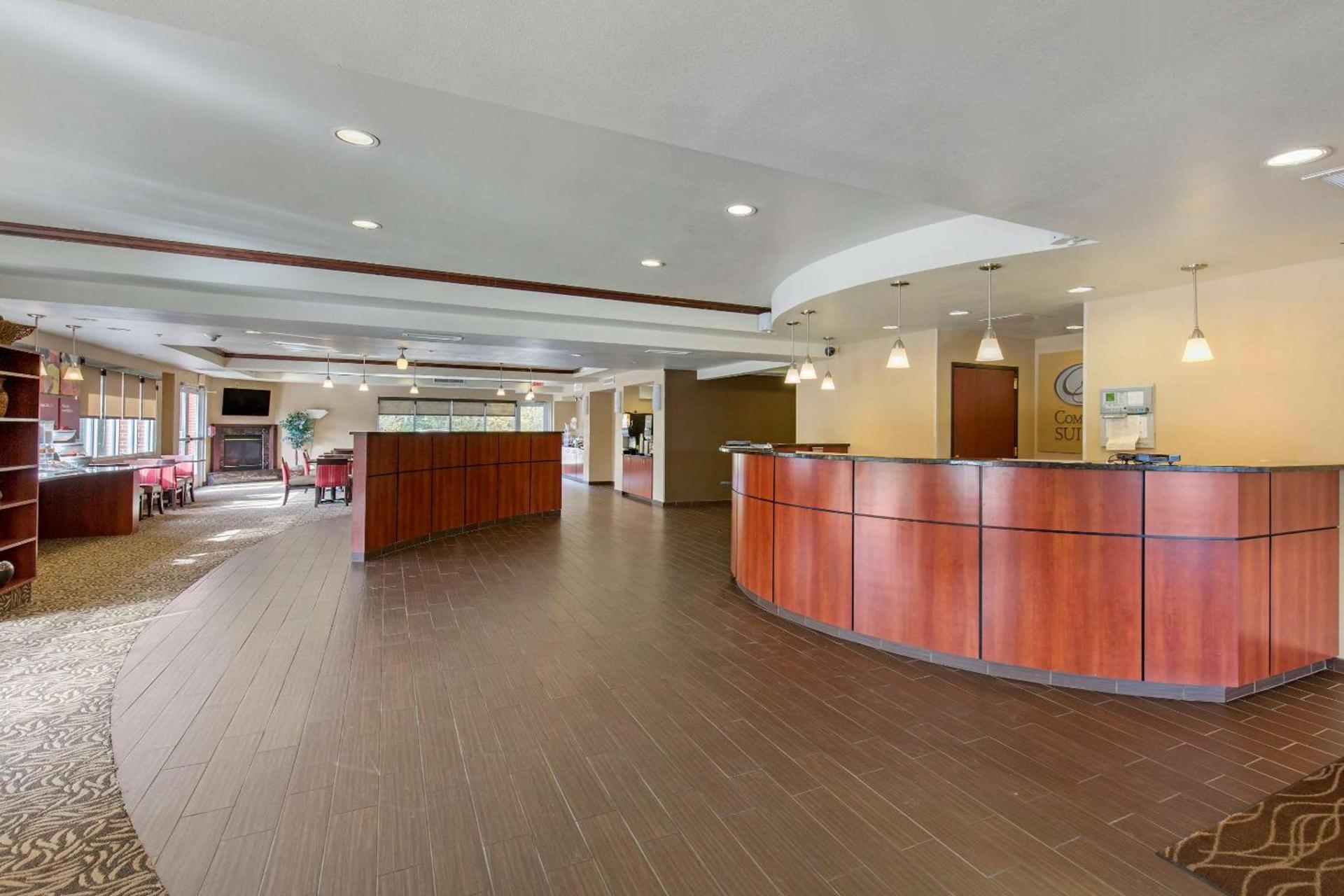 Comfort Suites Seaford photo 7