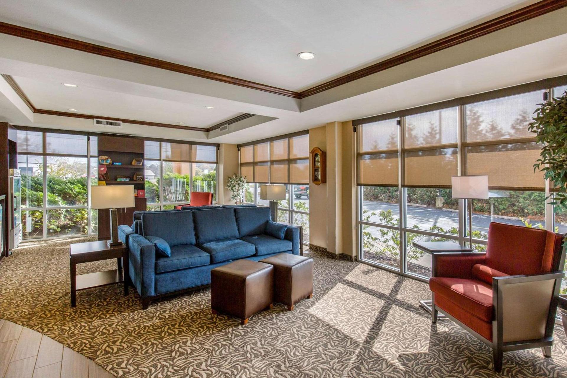 Comfort Suites Seaford photo 6
