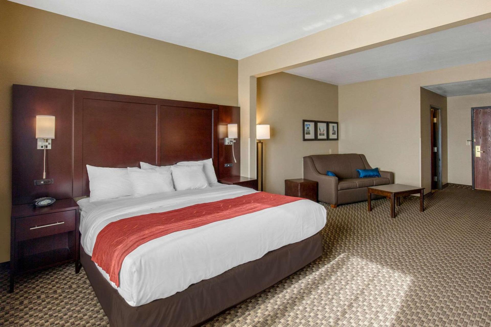 Comfort Suites Seaford photo 16
