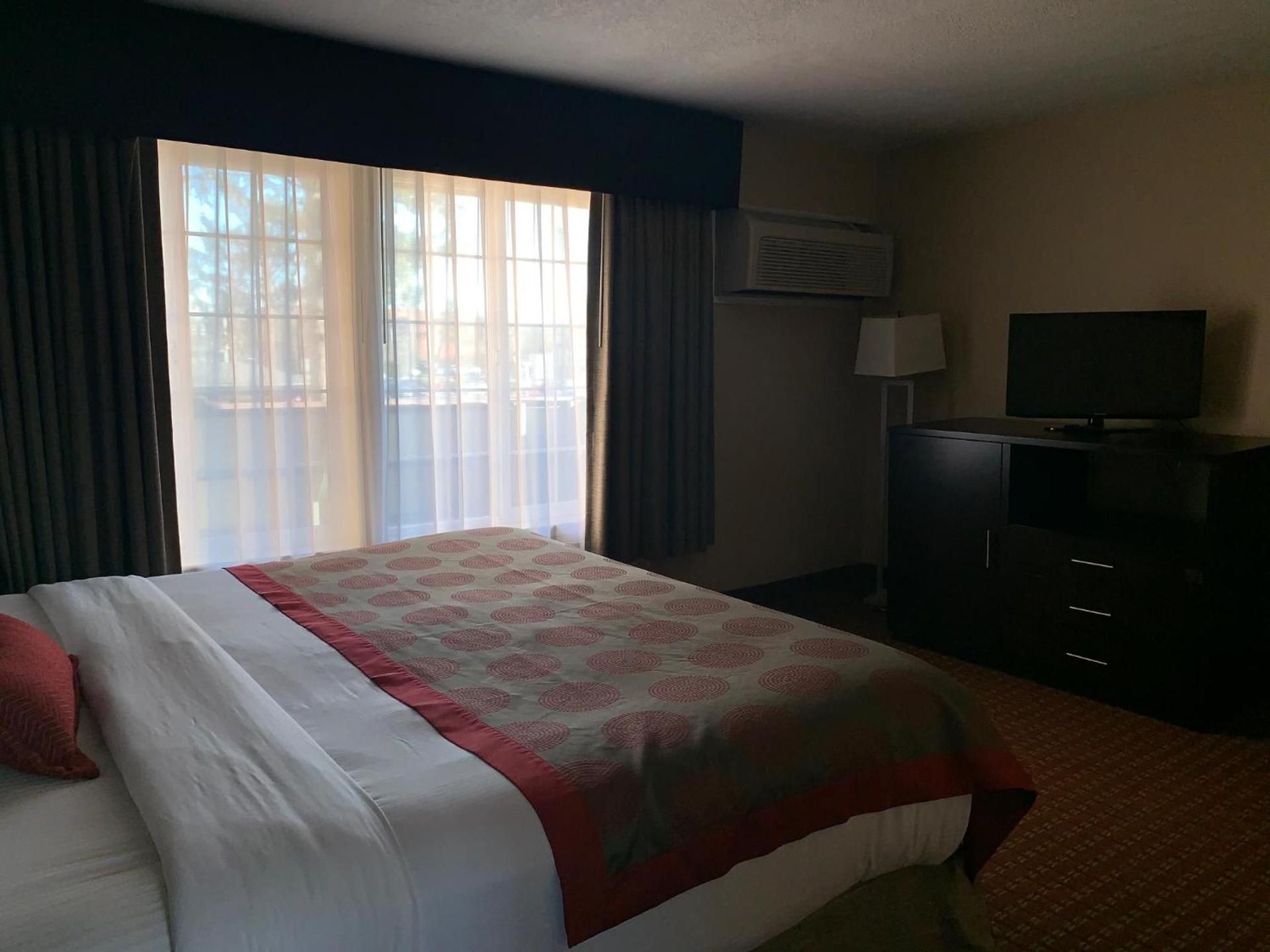 Ramada by Wyndham Portland photo 30