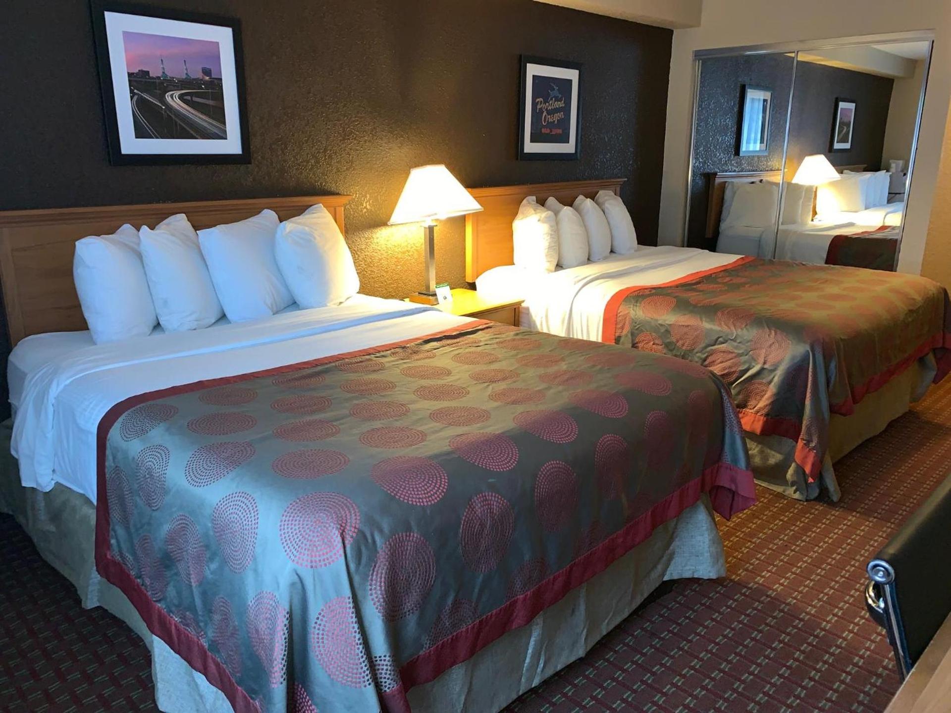 Ramada by Wyndham Portland photo 27