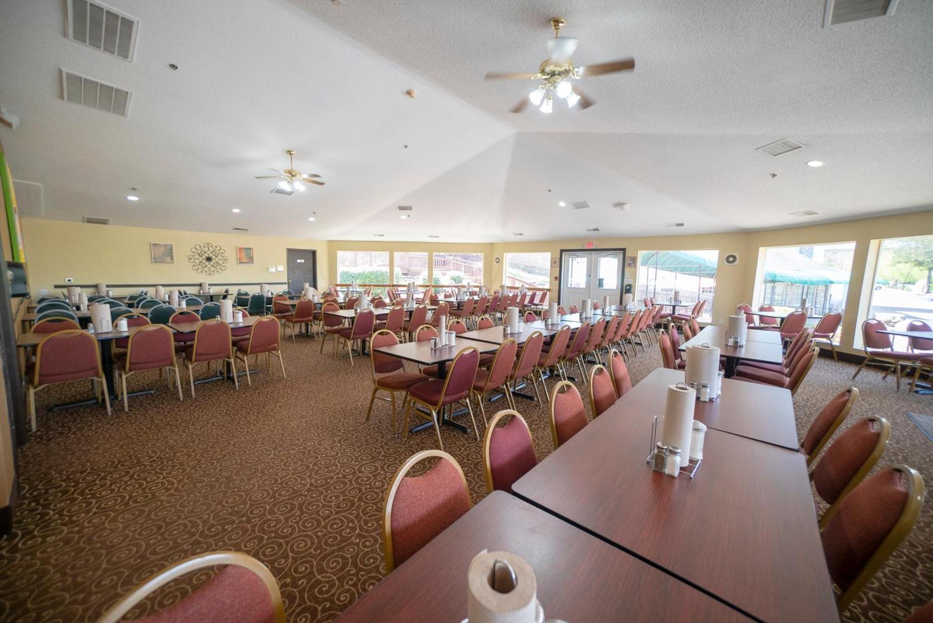 The Stone Castle Hotel & Conference Center photo 33