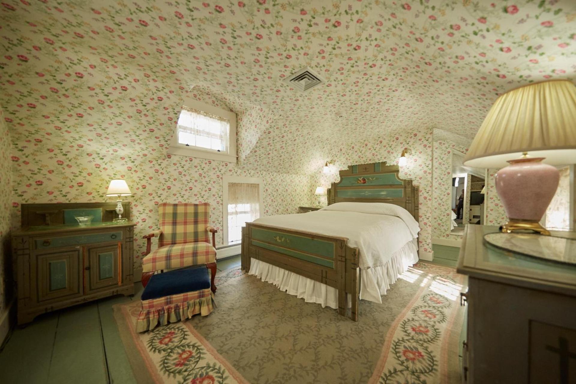 The Red Lion Inn photo 95