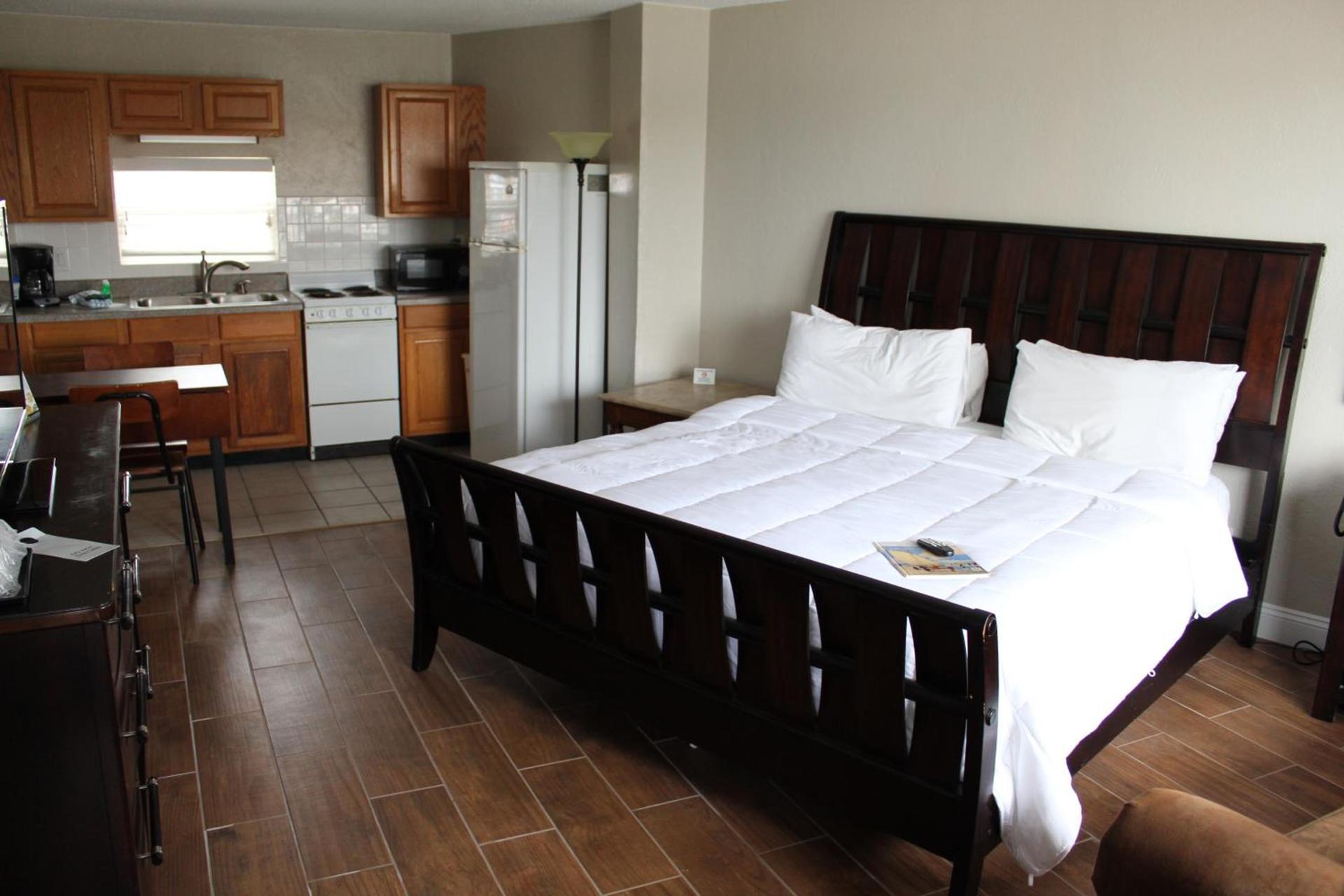 Cove Motel Oceanfront photo 36