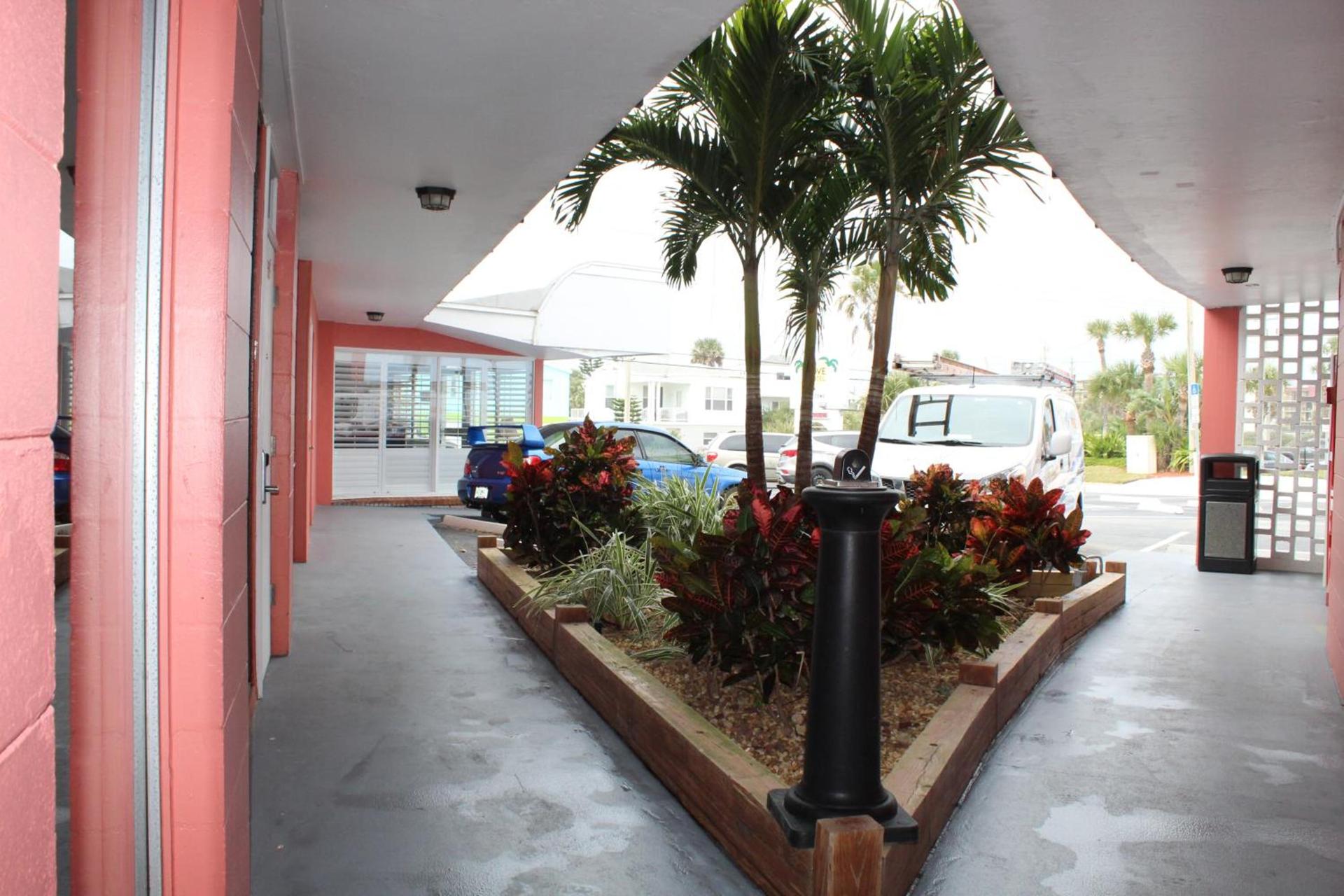 Cove Motel Oceanfront photo 26