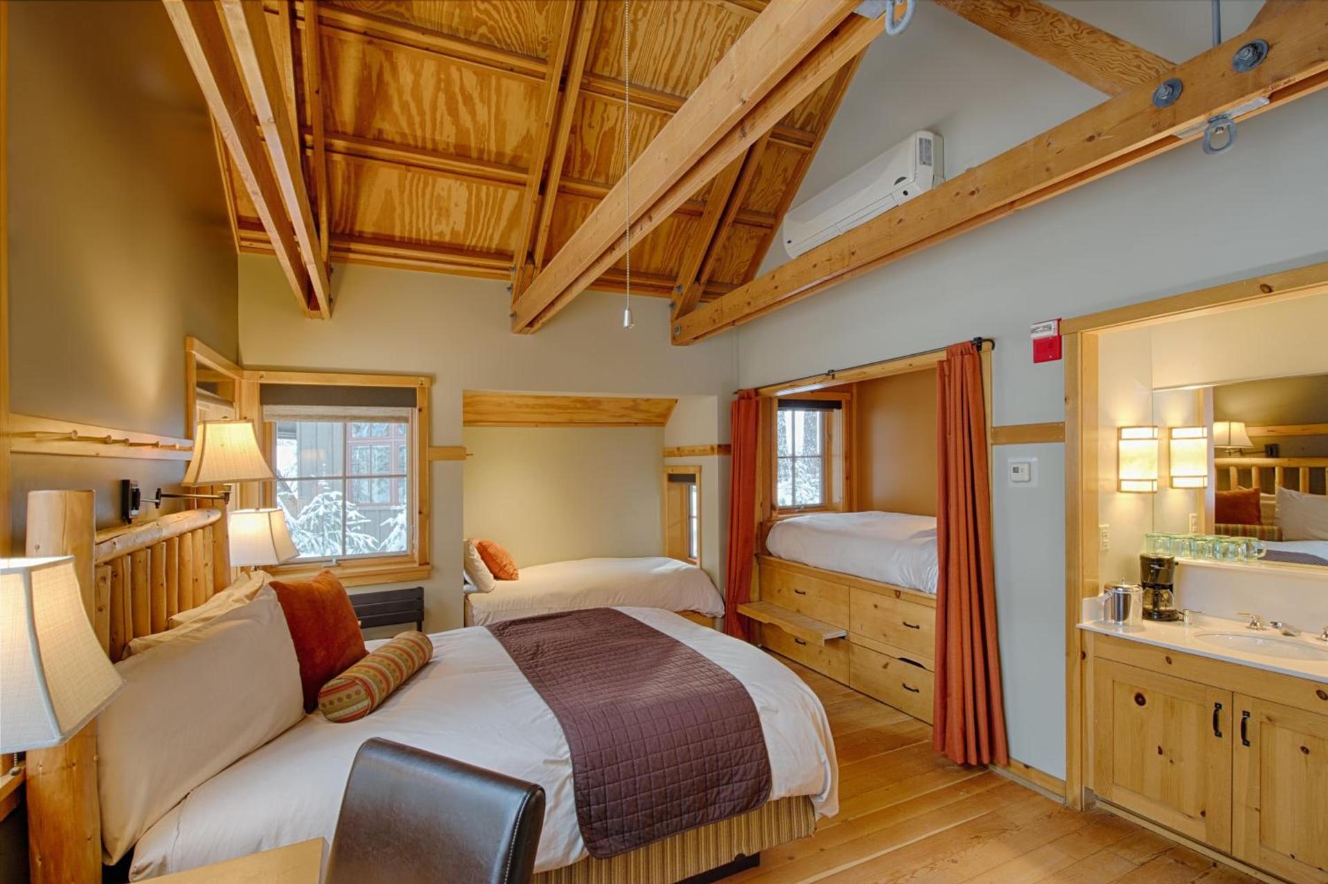 Sleeping Lady Mountain Resort & Spa photo 41