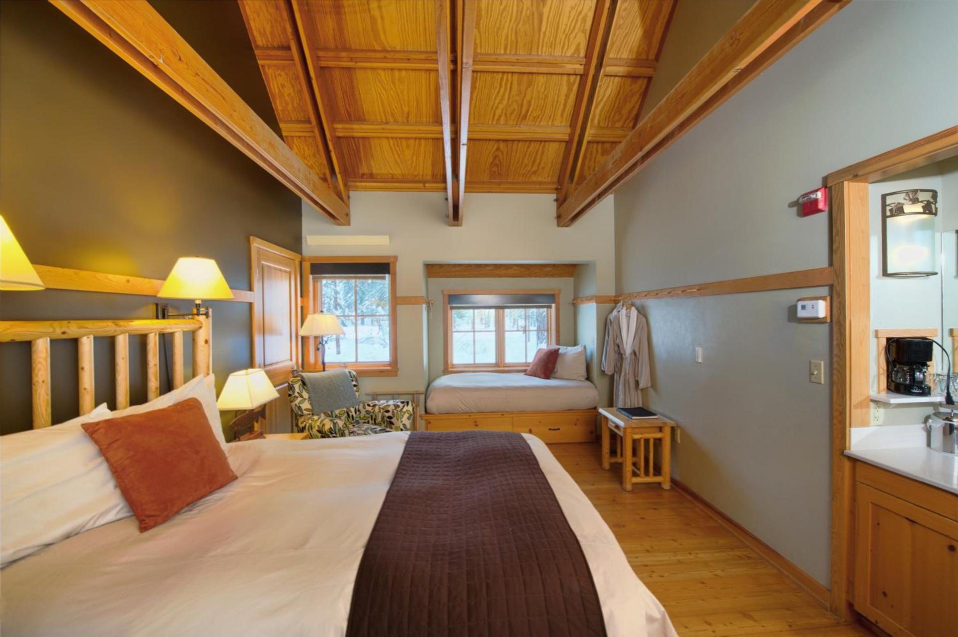 Sleeping Lady Mountain Resort & Spa photo 44