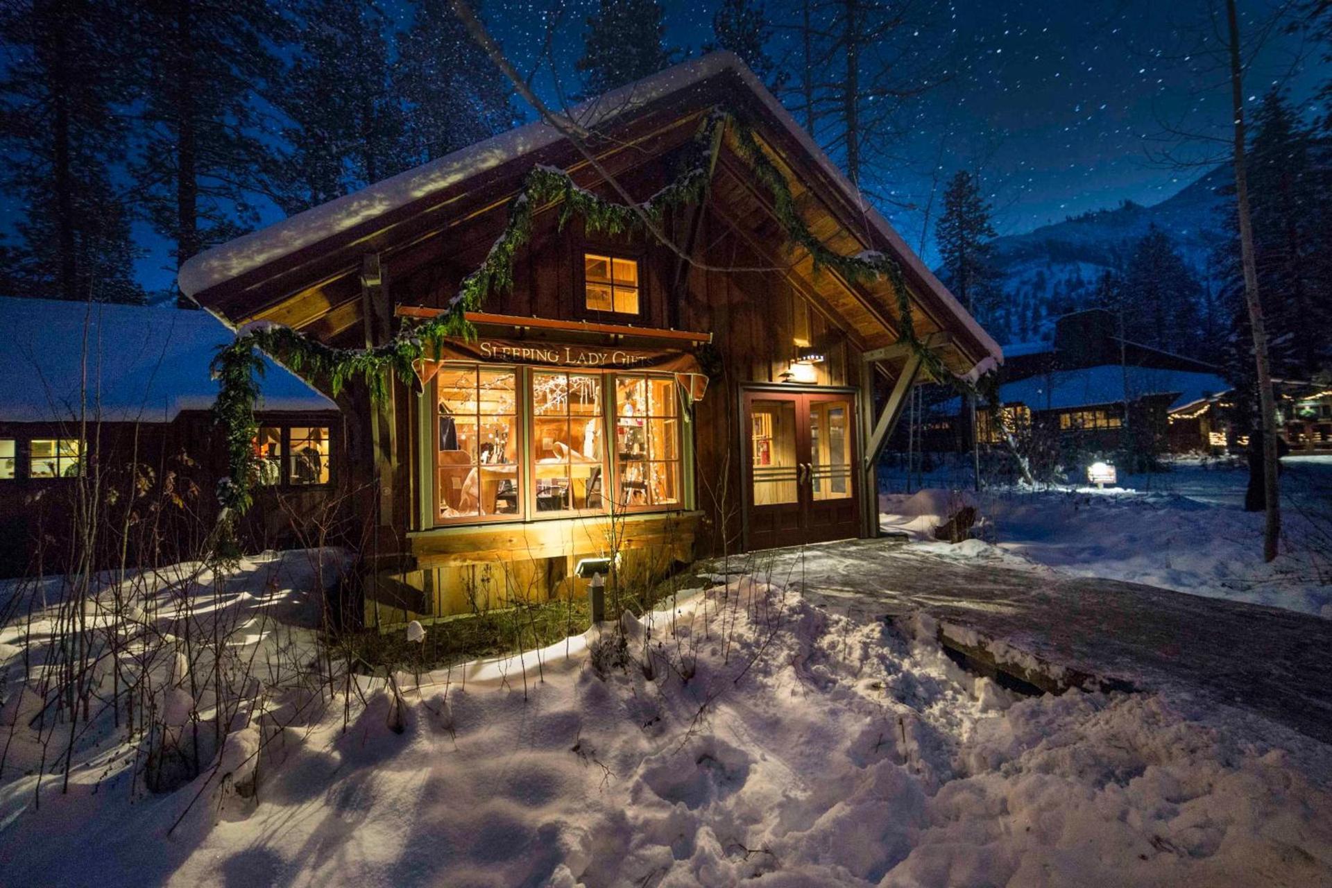 Sleeping Lady Mountain Resort & Spa photo 18