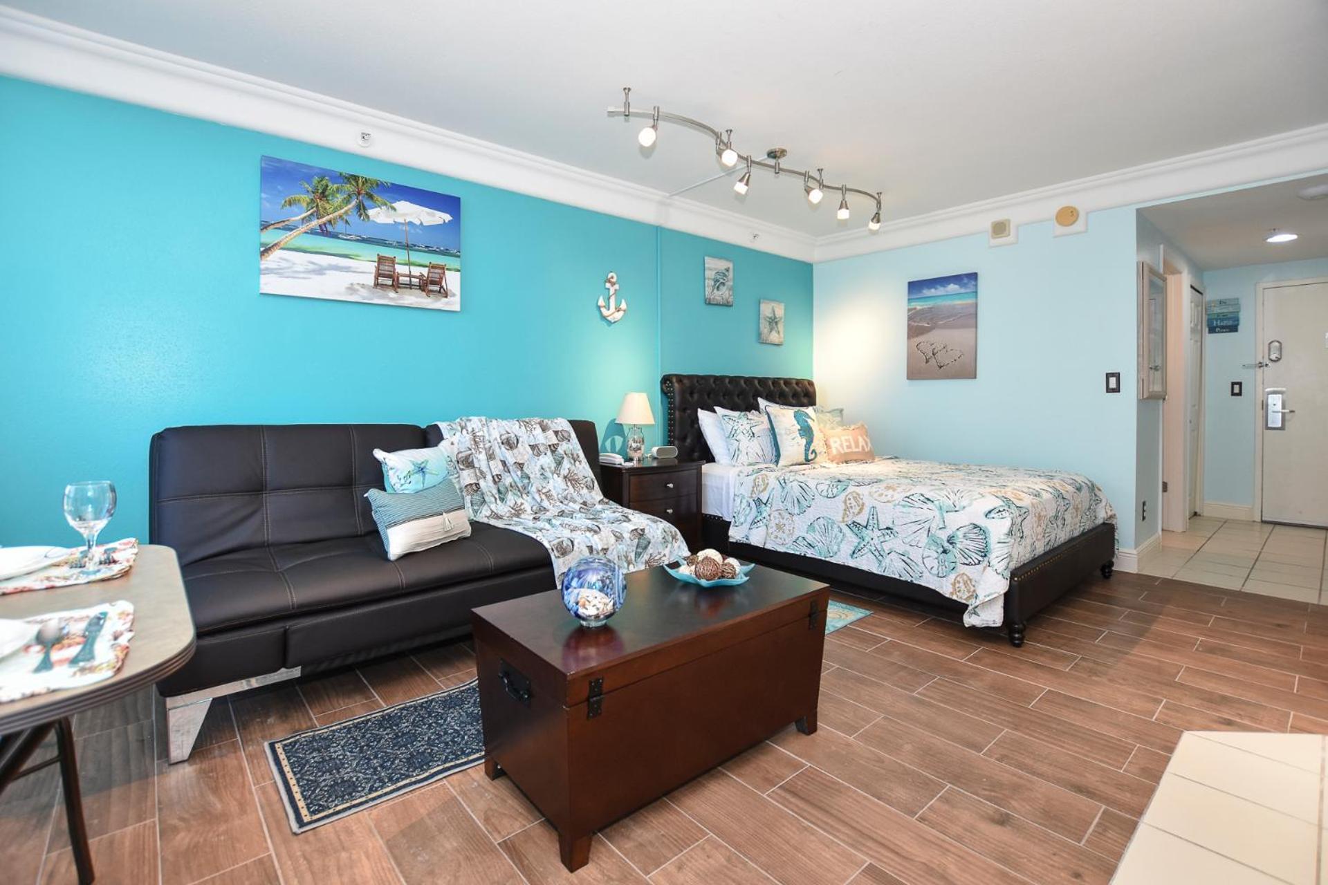 Ocean view studio condo. photo 4