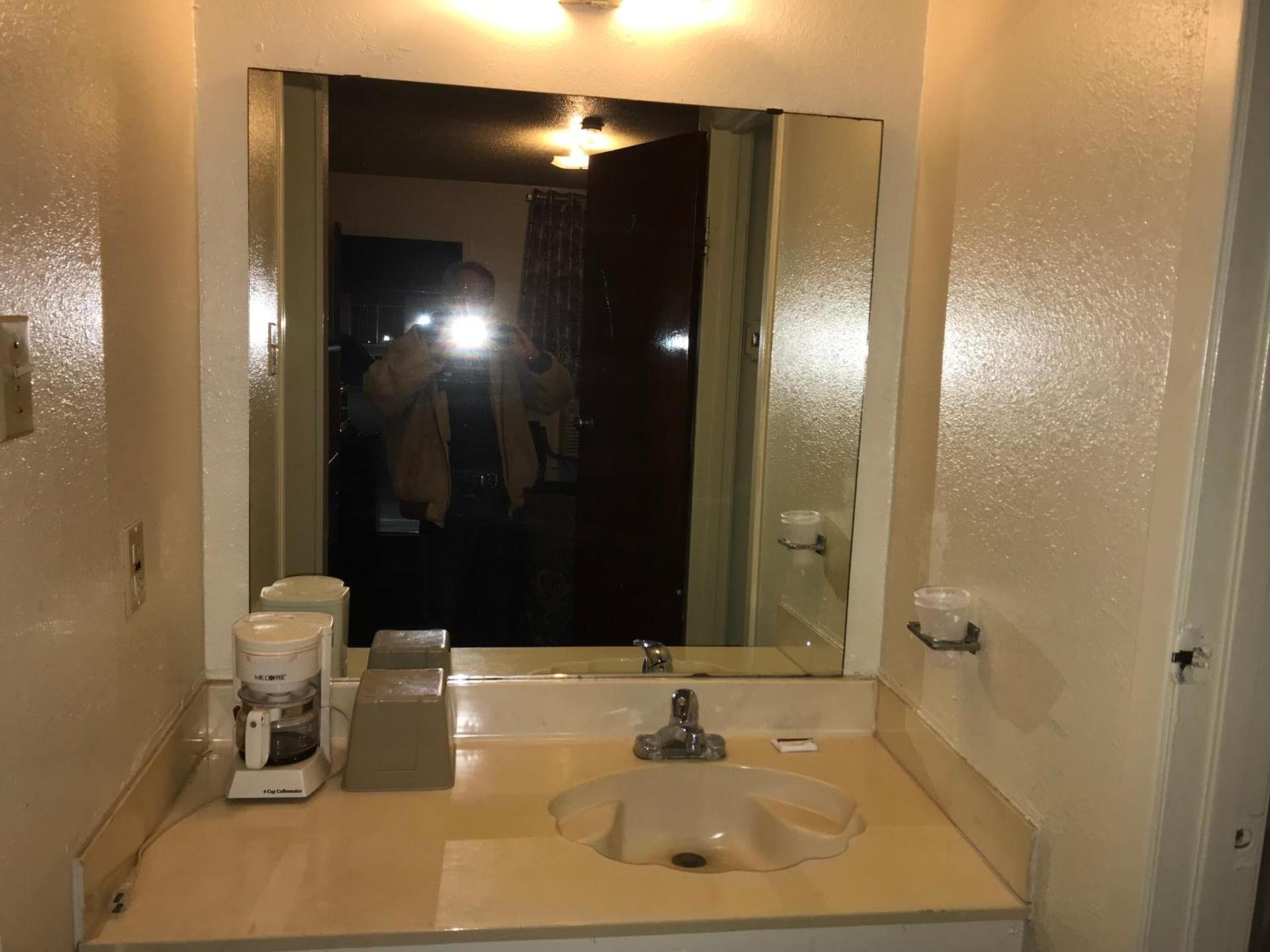 Luxury Inn photo 11