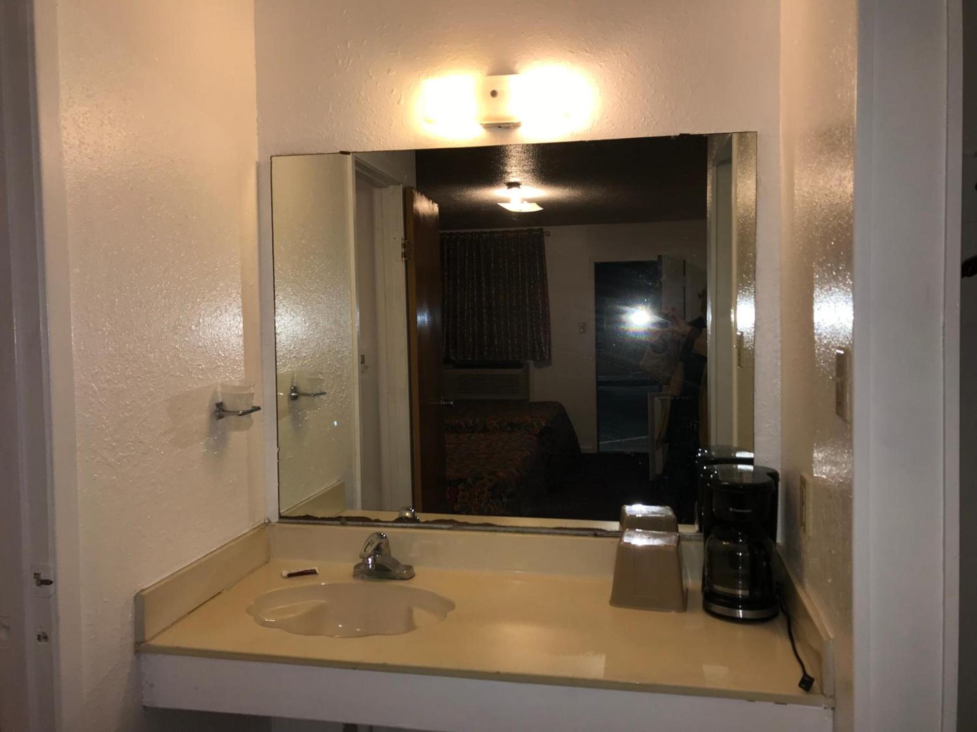 Luxury Inn photo 9