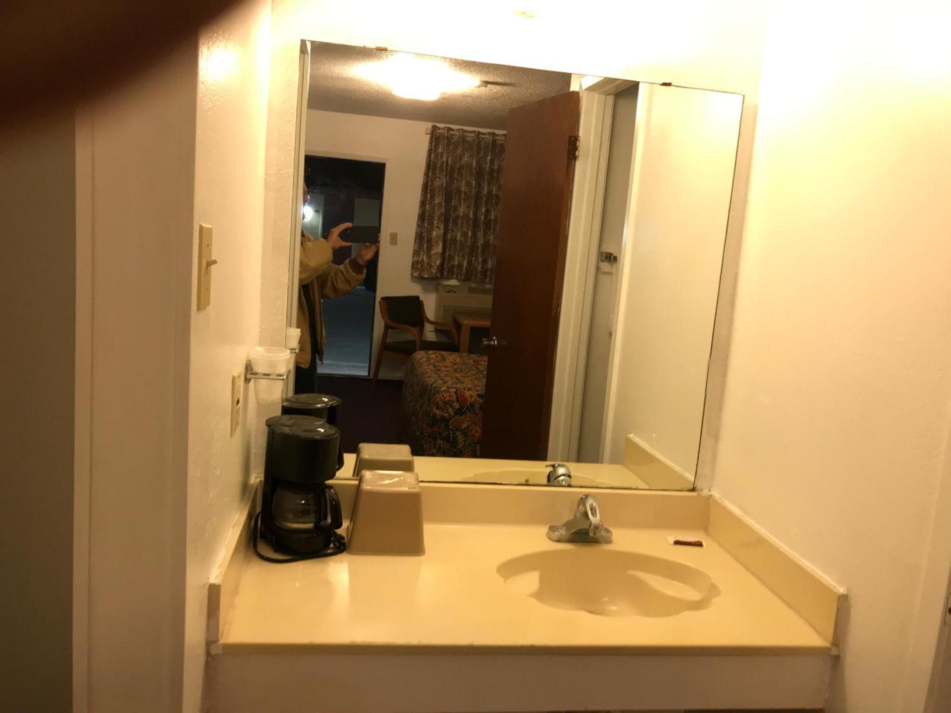 Luxury Inn photo 7