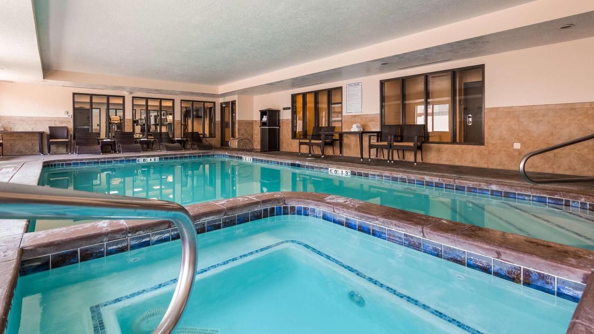 Best Western Plus Airport Inn & Suites photo 5