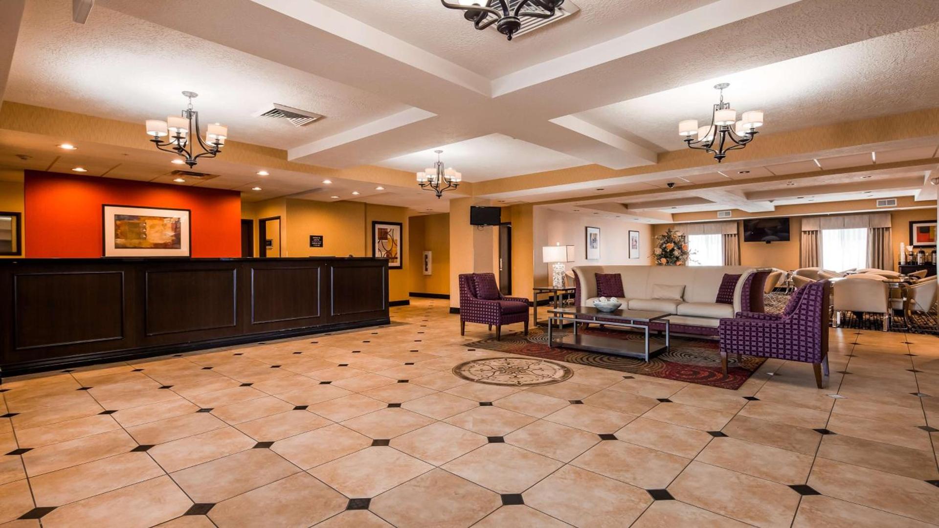 Best Western Plus Airport Inn & Suites photo 2