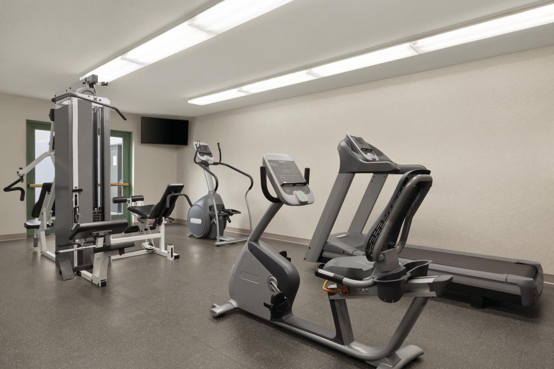 Country Inn & Suites by Radisson, Seattle-Bothell, WA photo 49