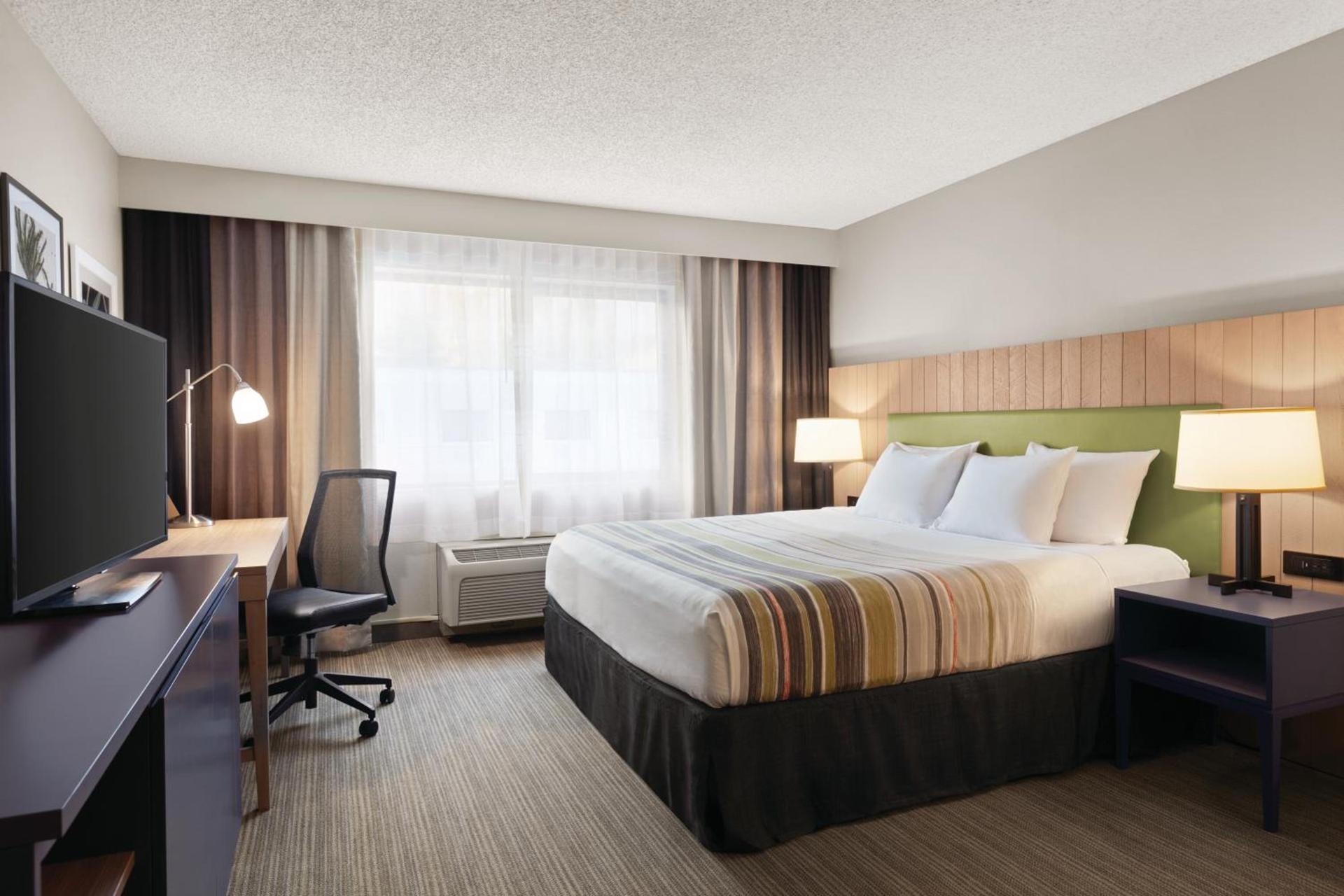 Country Inn & Suites by Radisson, Seattle-Bothell, WA photo 39