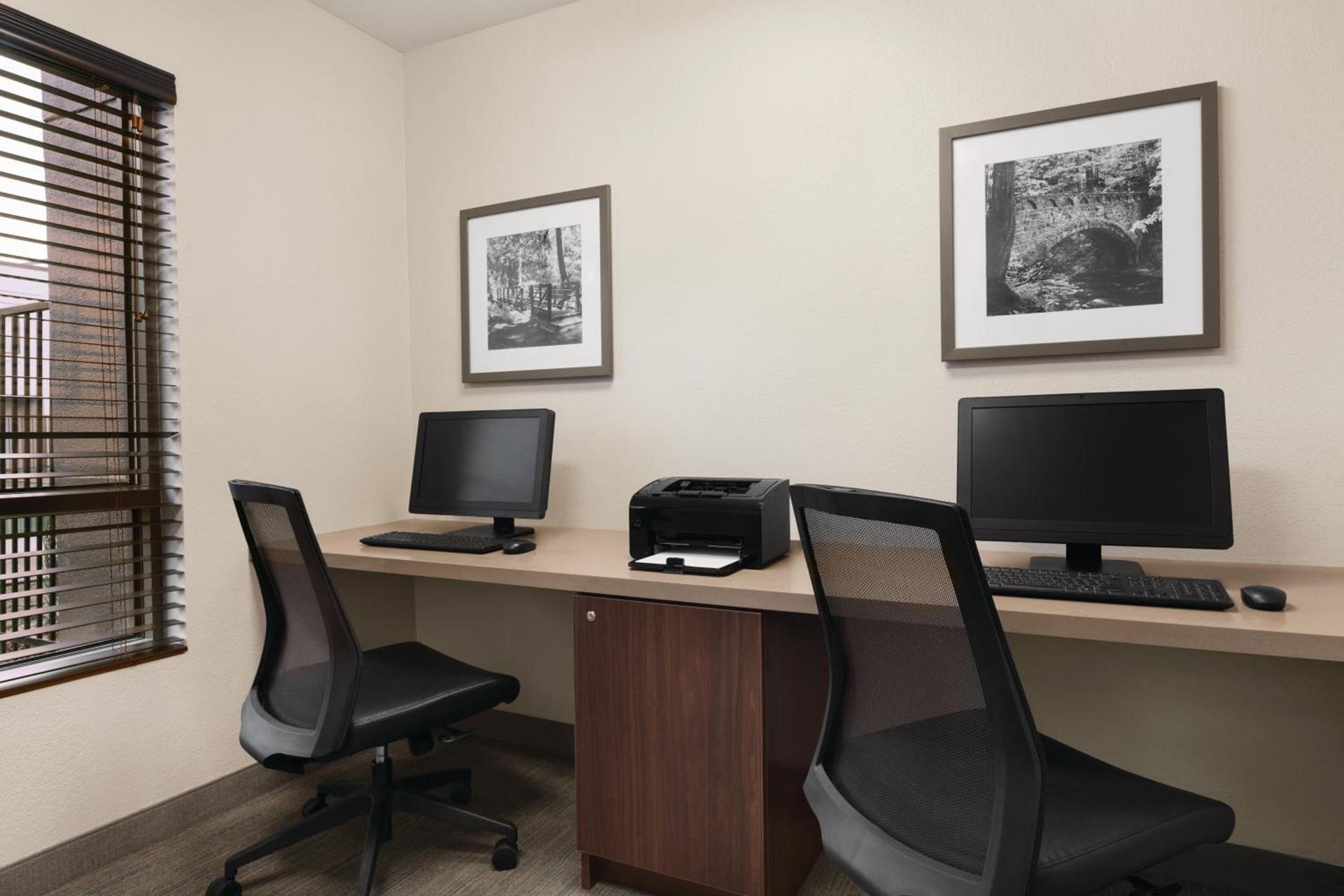 Country Inn & Suites by Radisson, Seattle-Bothell, WA photo 41