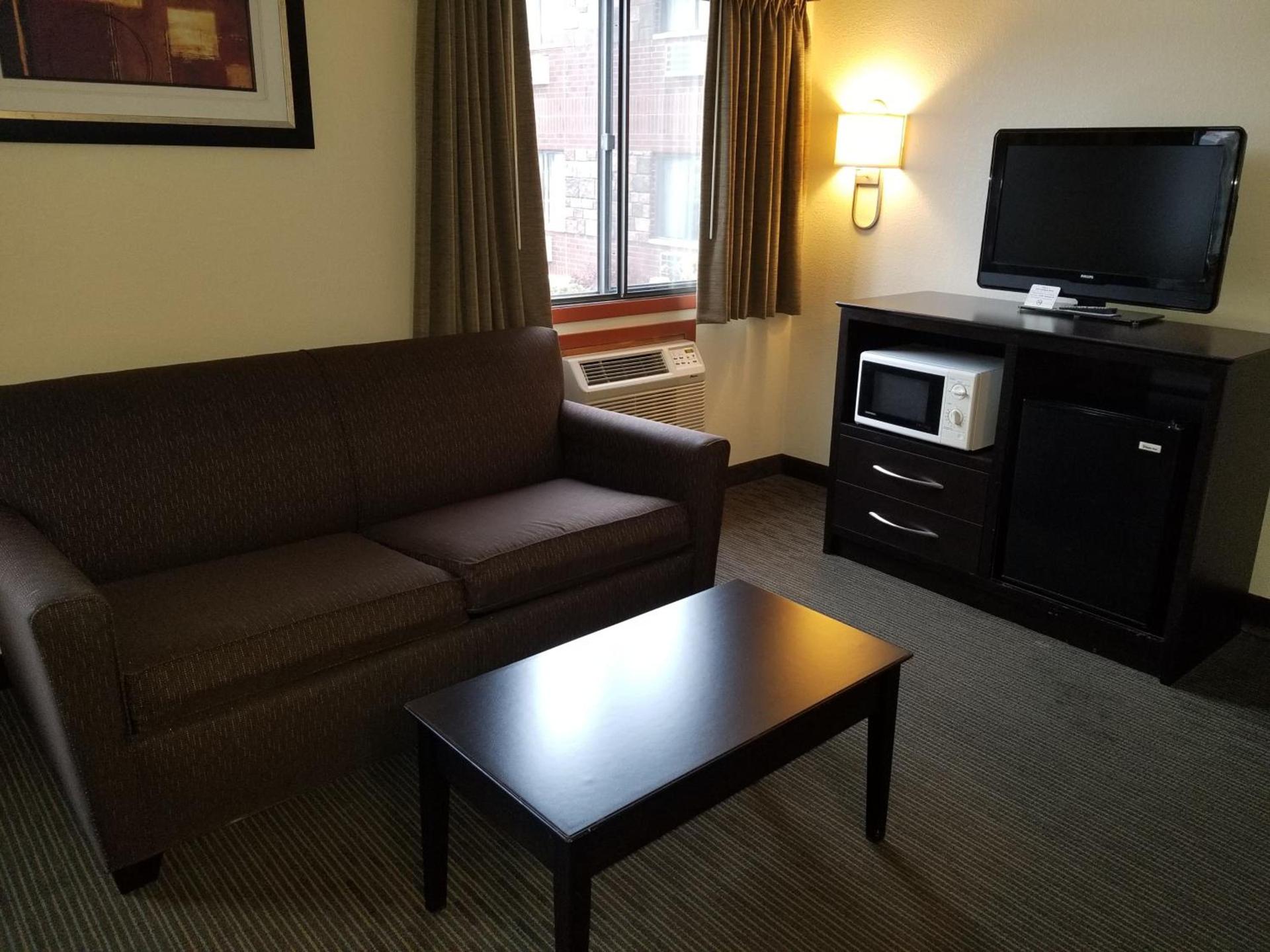 Baymont by Wyndham Eau Claire WI photo 27