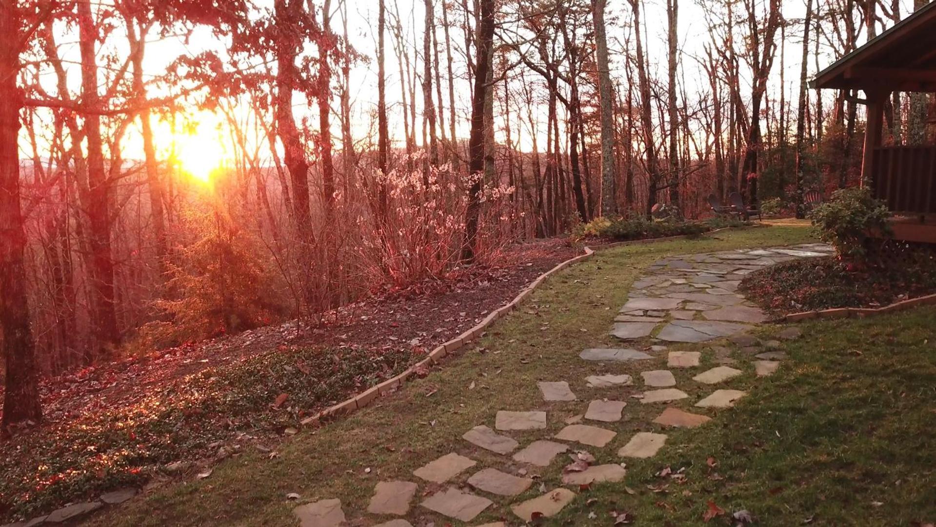 Barefoot Hills photo 3