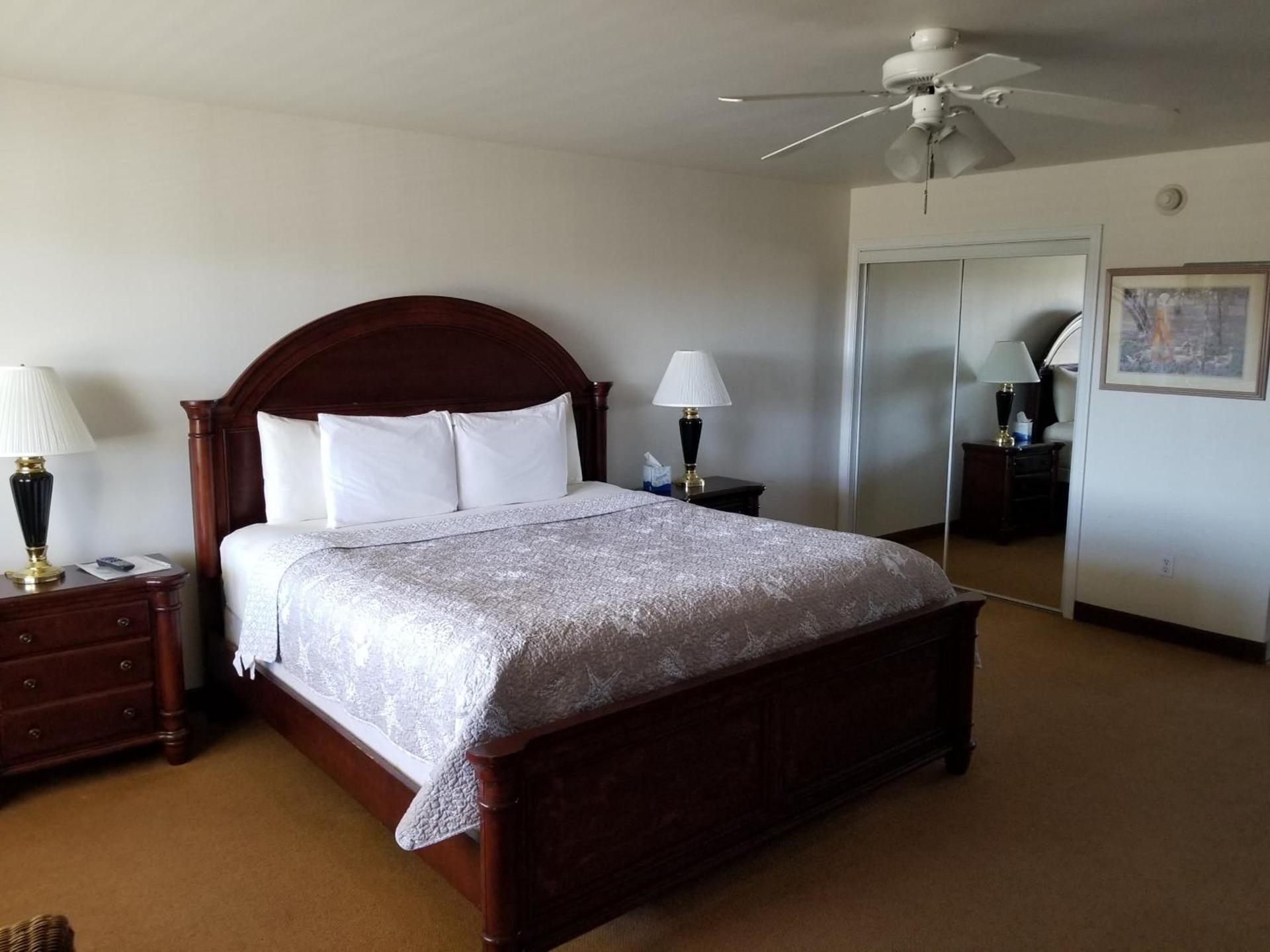 Shore Stay Suites photo 9