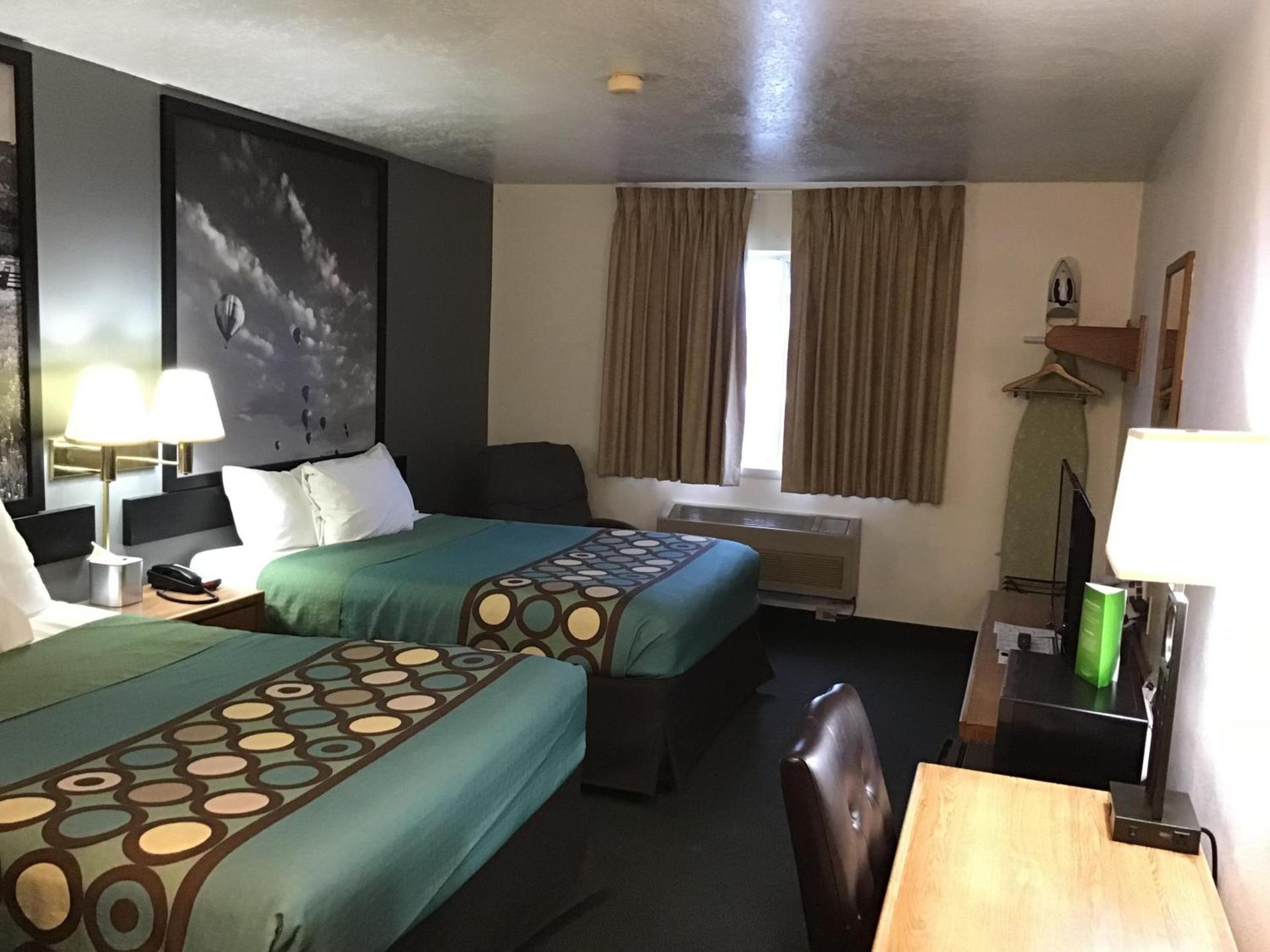Super 8 by Wyndham Rexburg photo 10