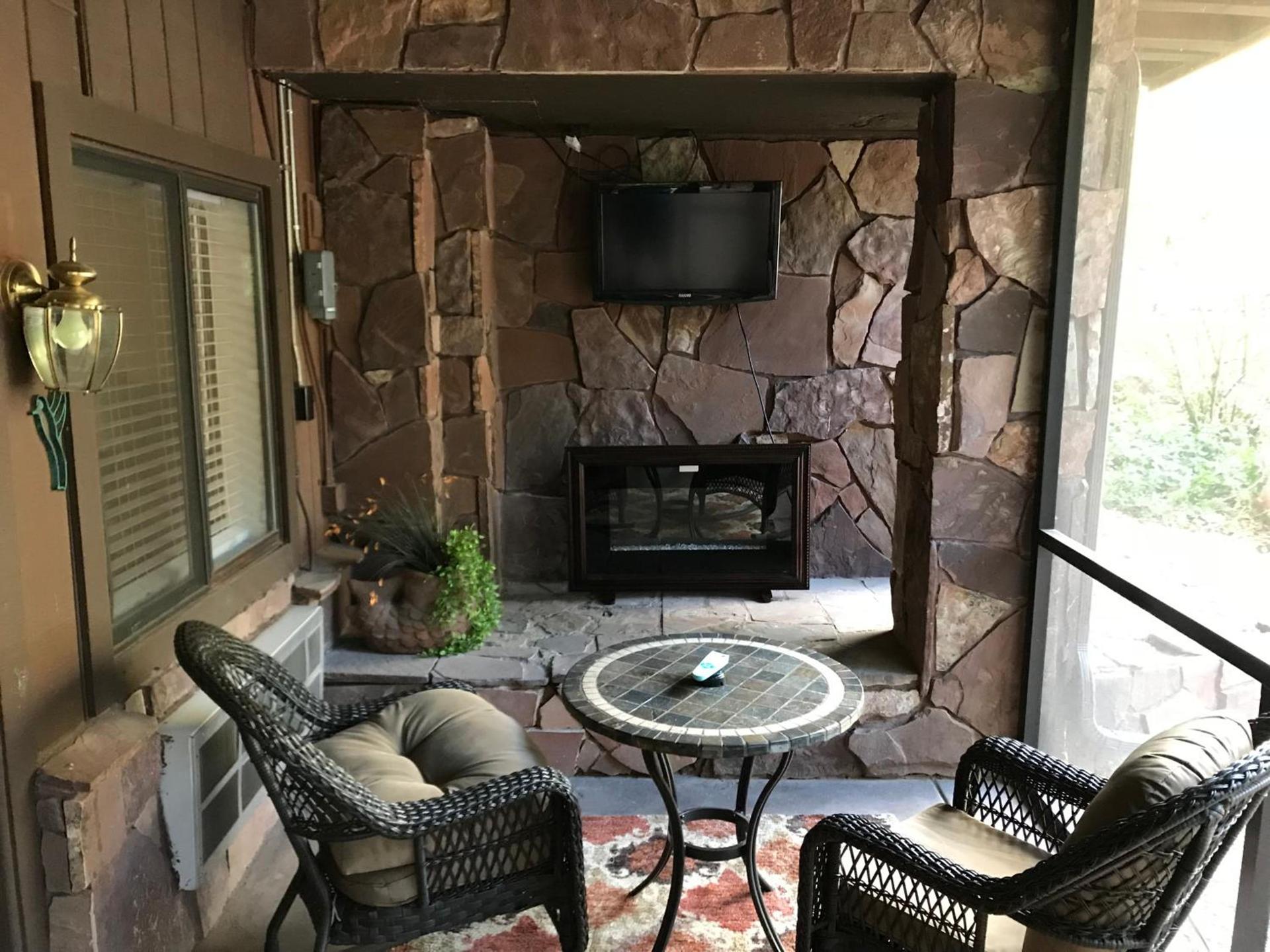 Oak Creek Terrace Resort photo 40