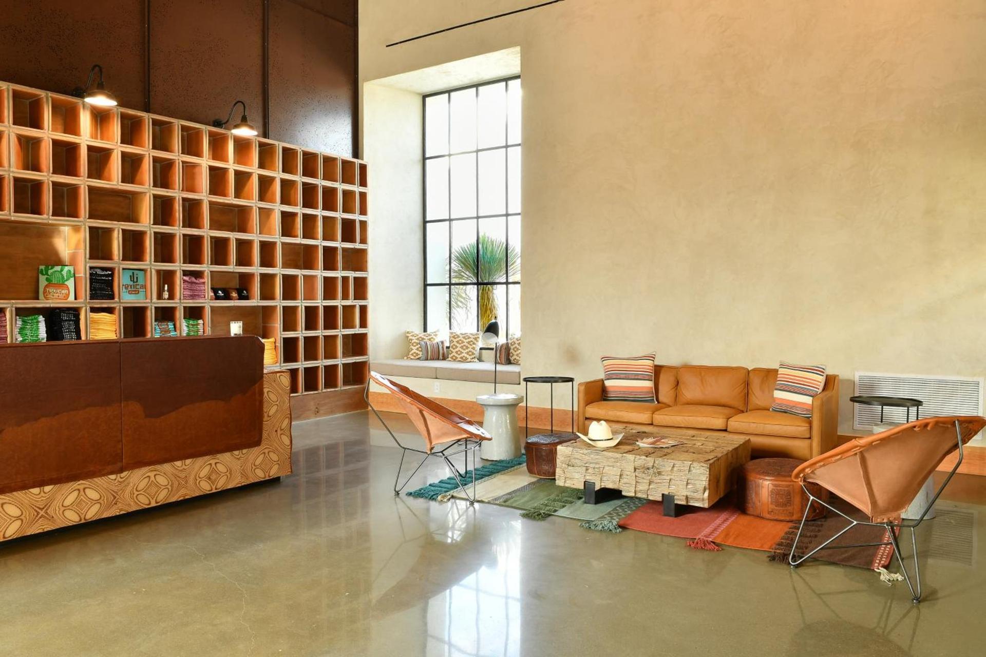 Texican Court, by Valencia Hotel Collection photo 2