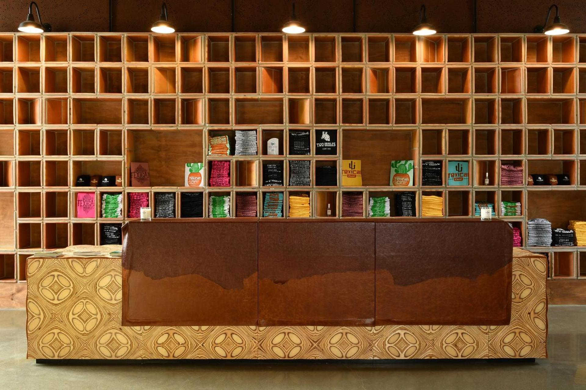 Texican Court, by Valencia Hotel Collection photo 17