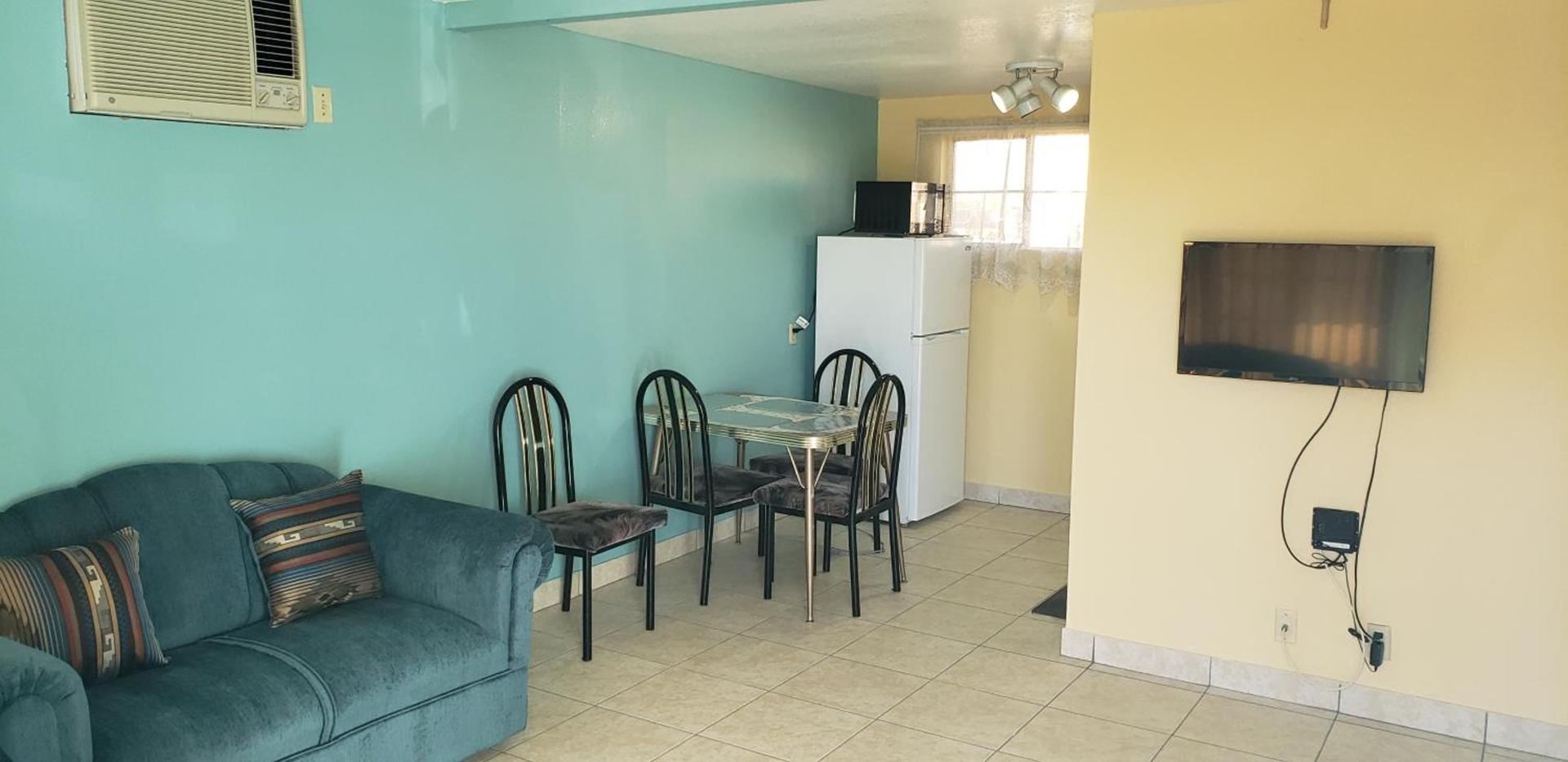 Westernaire Motel photo 22