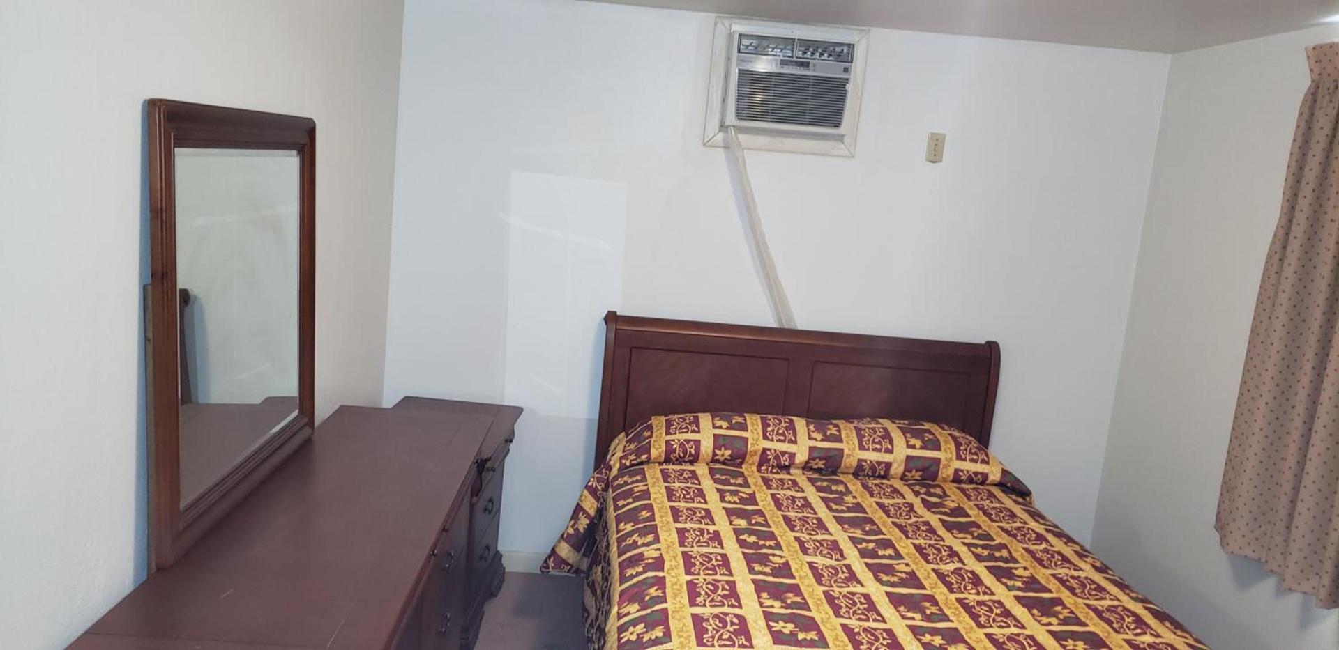 Westernaire Motel photo 2
