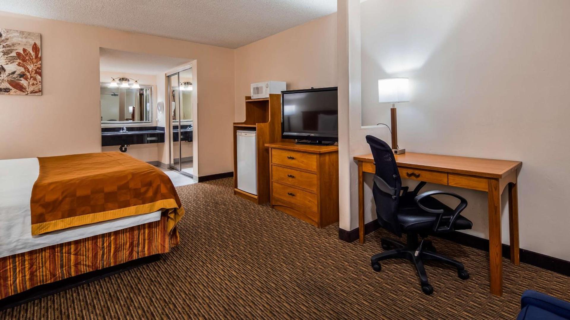SureStay Hotel by Best Western Tehachapi photo 10