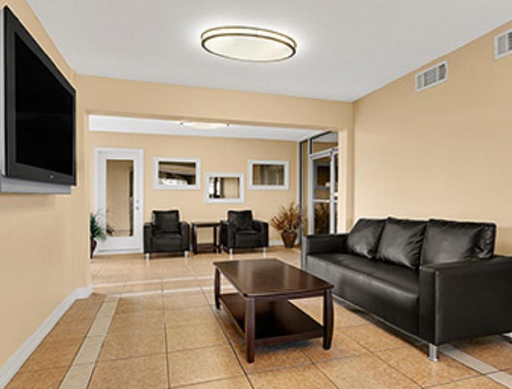 Super 8 by Wyndham Fort Worth TX photo 30