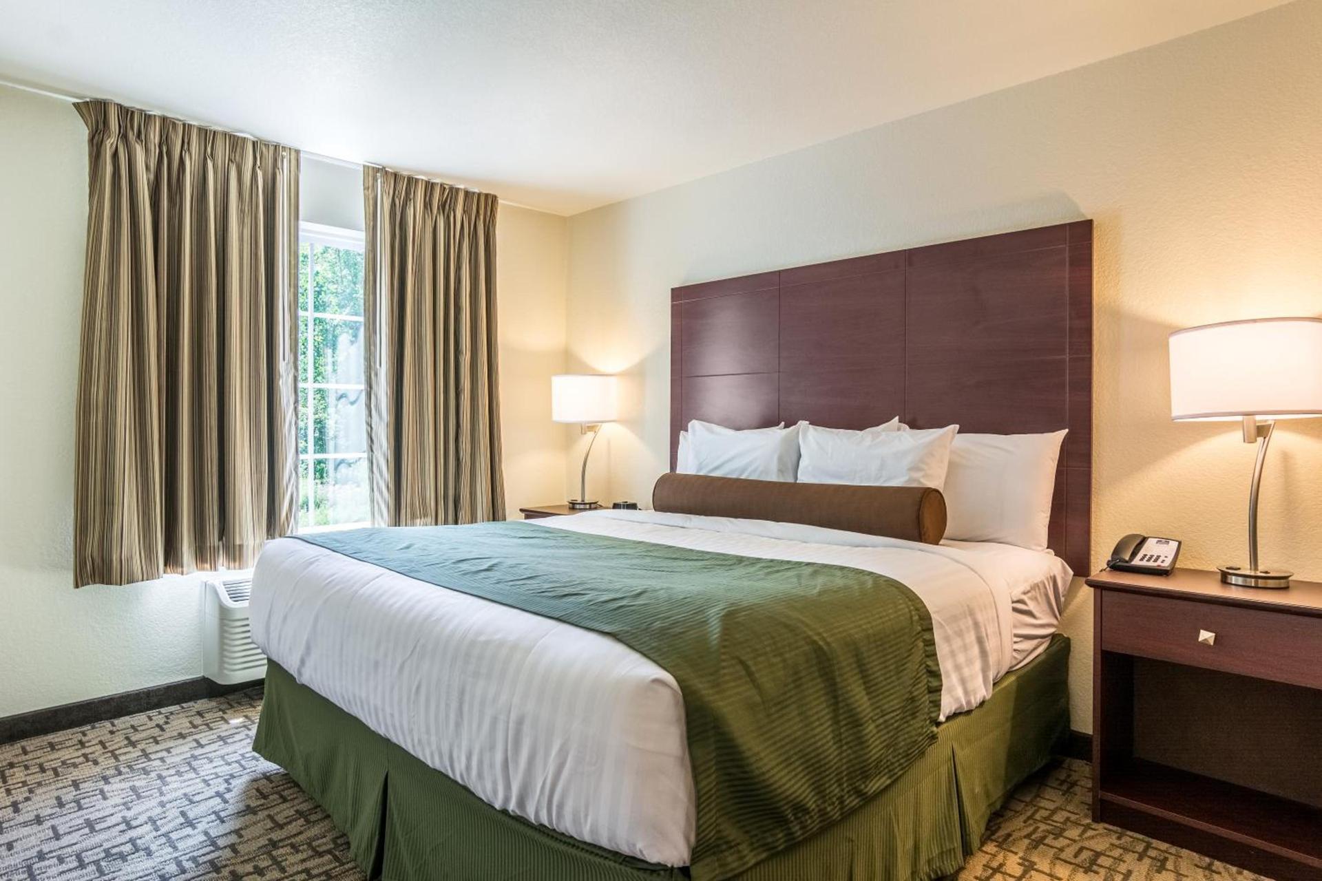 Cobblestone Hotel & Suites - Torrington photo 34